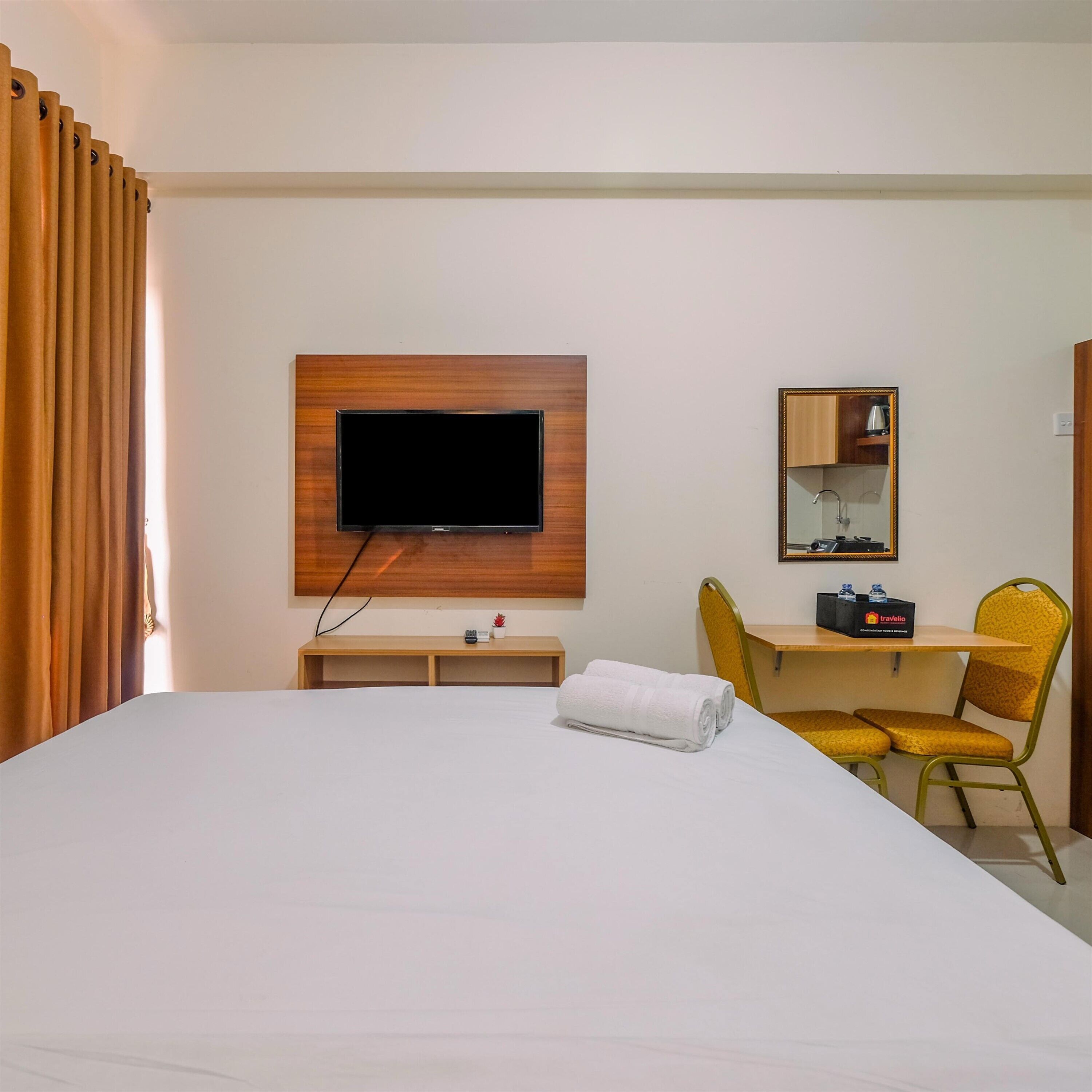 Comfy Studio At Bogorienze Apartment Near The Jungle Waterpark