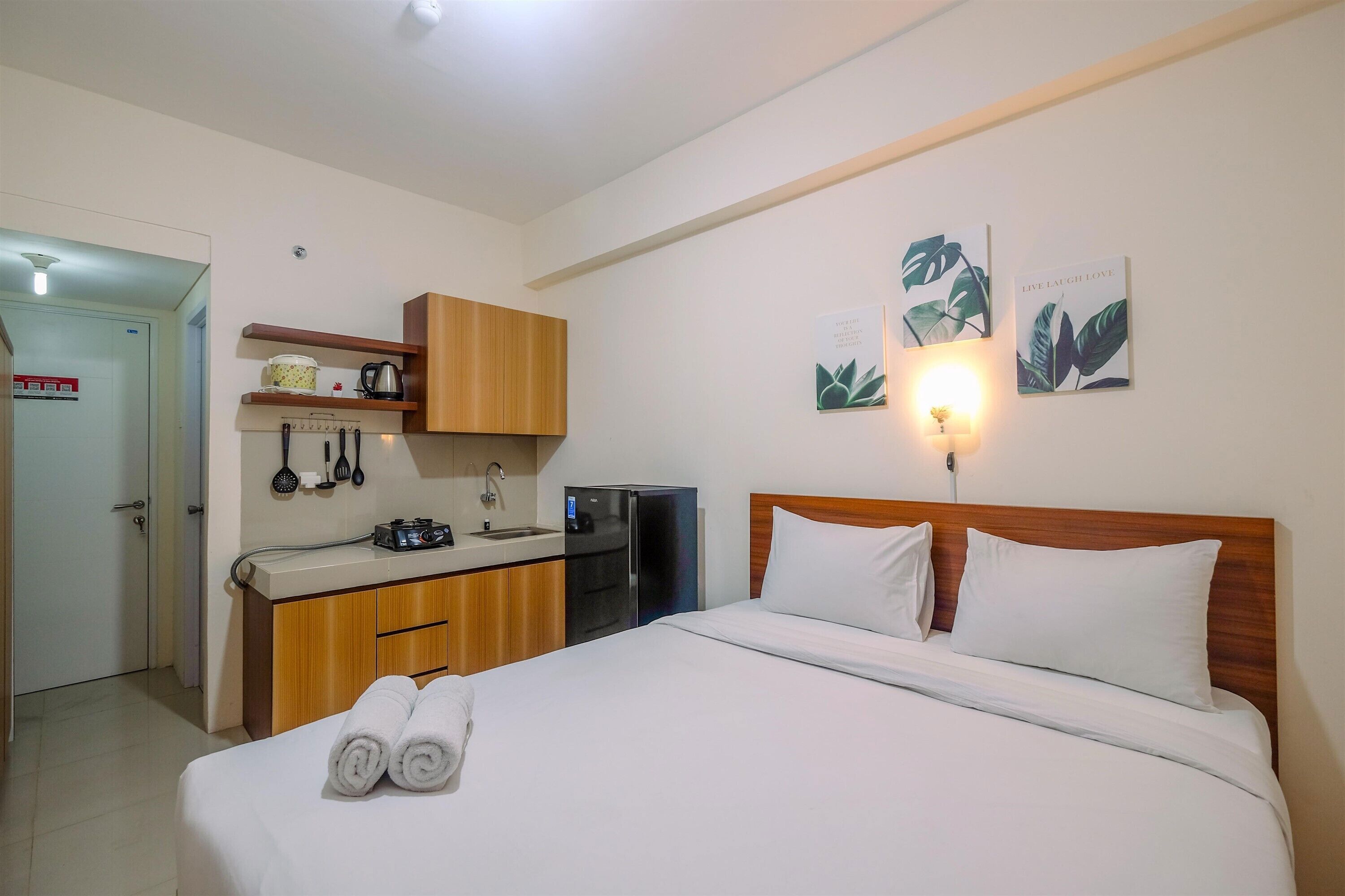 Comfy Studio At Bogorienze Apartment Near The Jungle Waterpark
