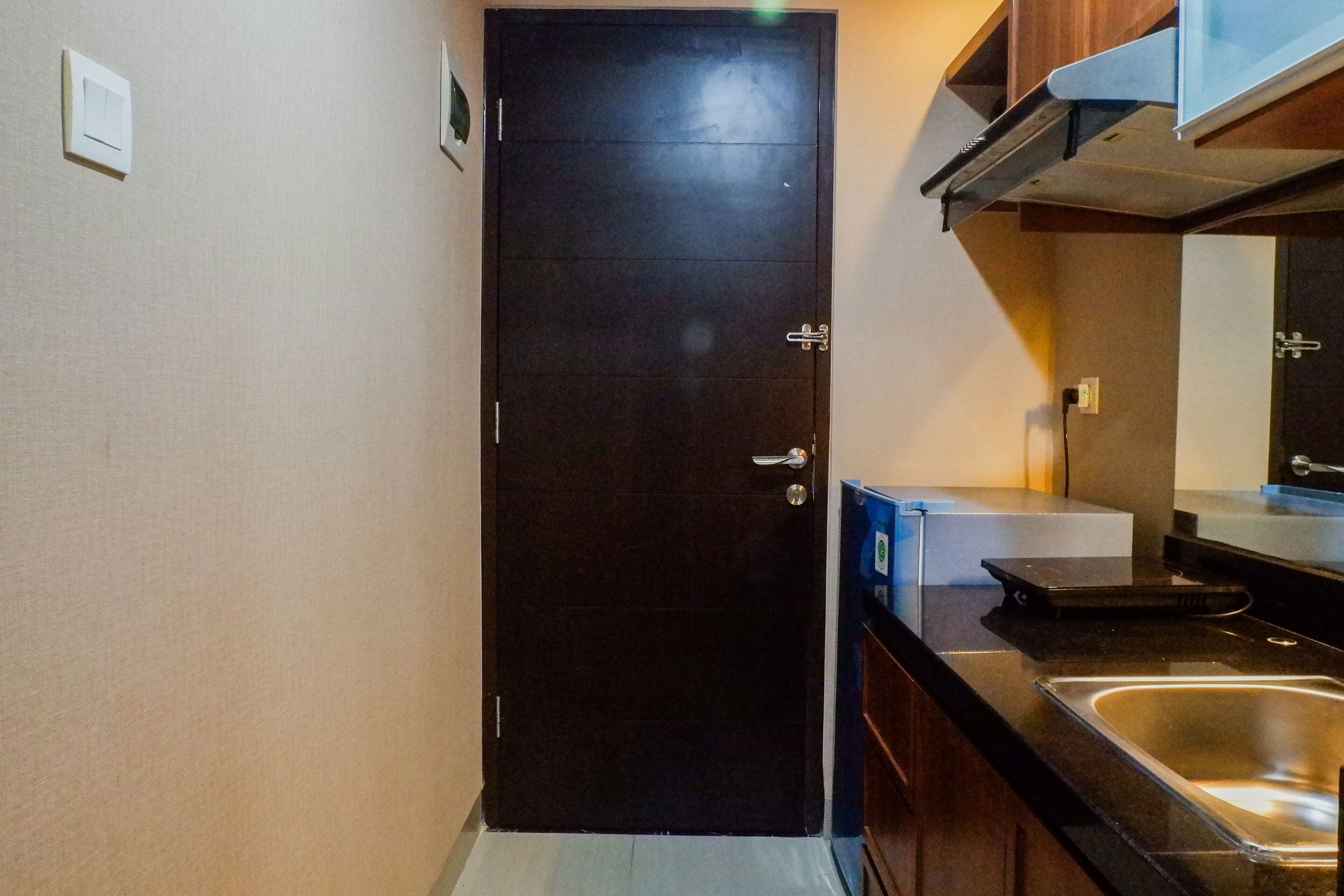 Elegant Cozy Studio Room Apartment At Tamansari Papilio