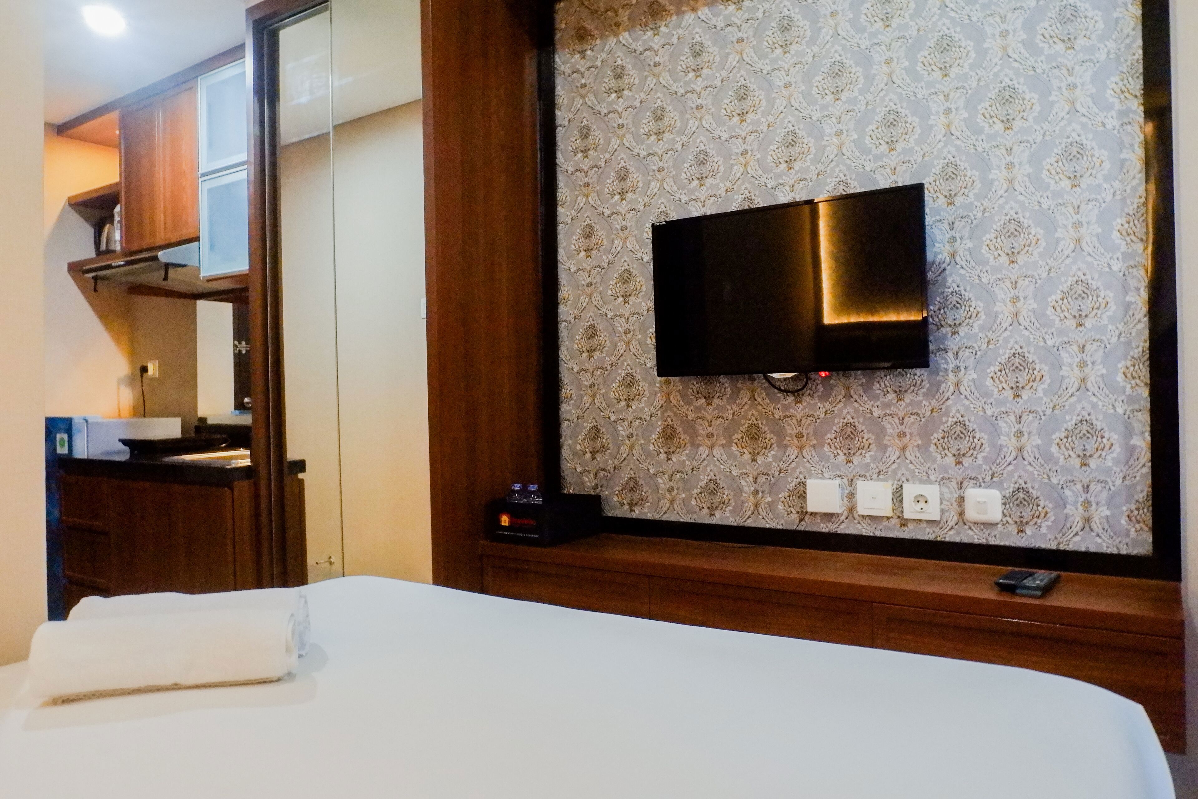 Elegant Cozy Studio Room Apartment At Tamansari Papilio