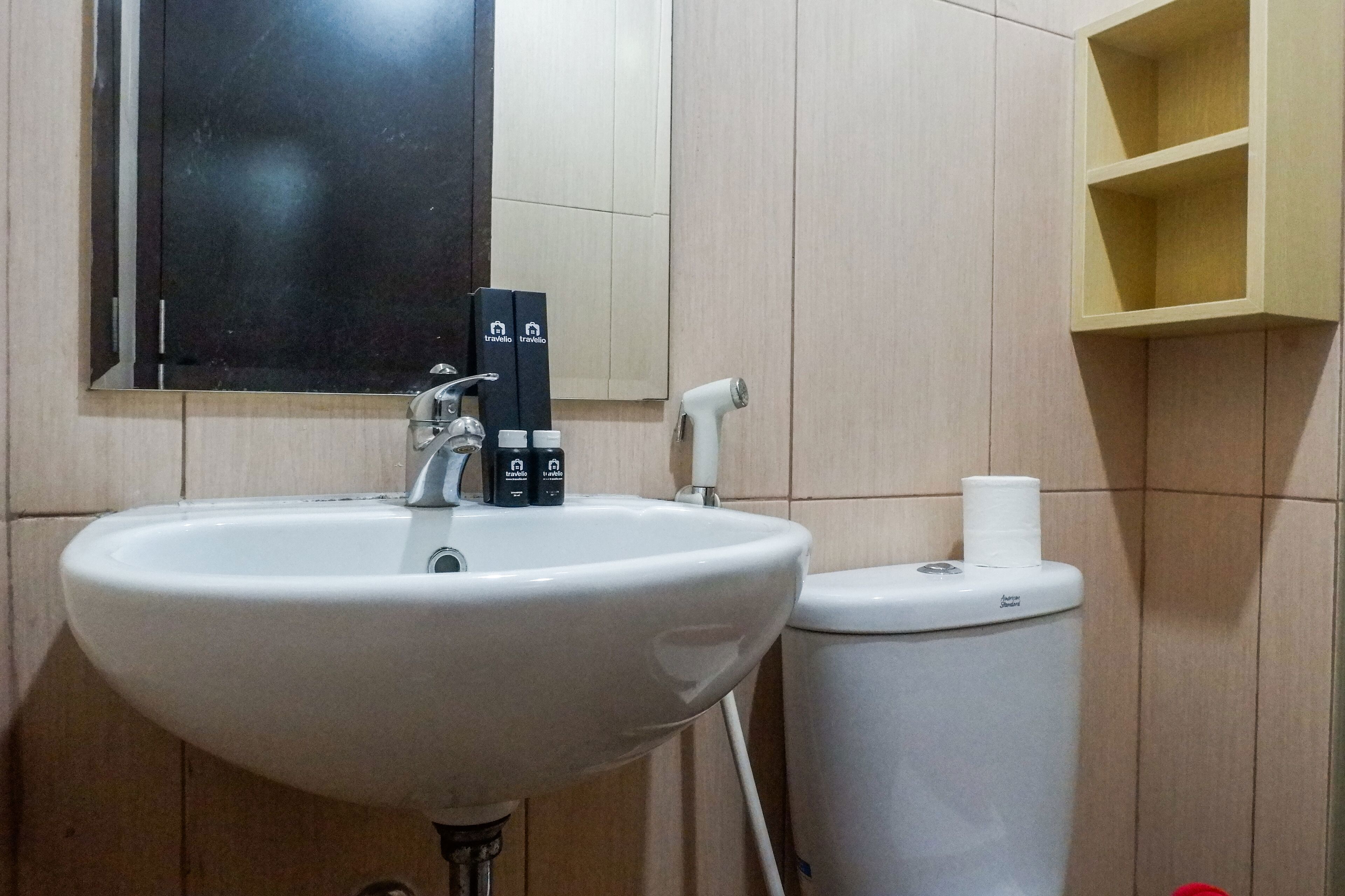 Elegant Cozy Studio Room Apartment At Tamansari Papilio
