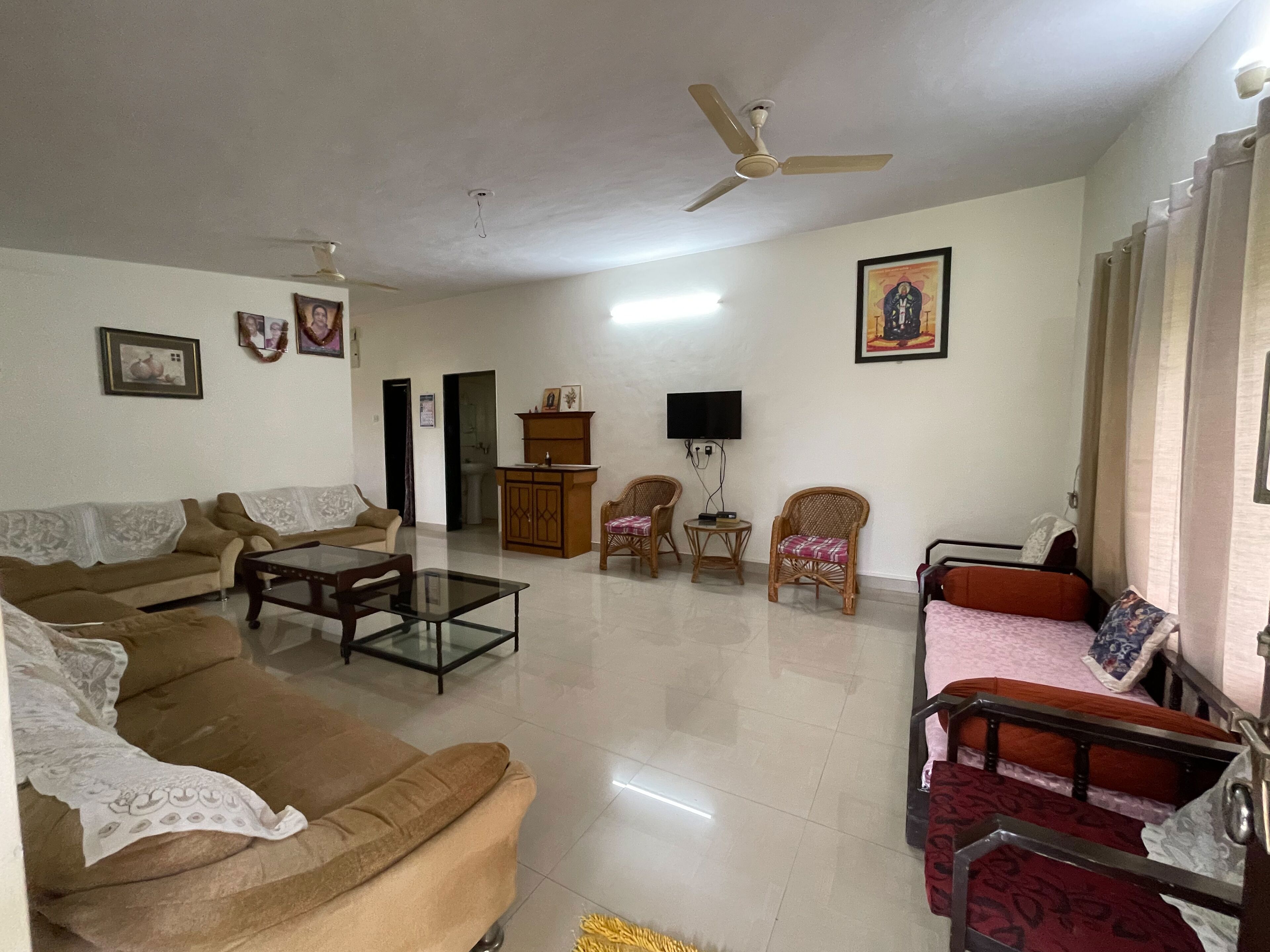 Cosmicstays Countryside Panorama-Lakeview Bungalow
