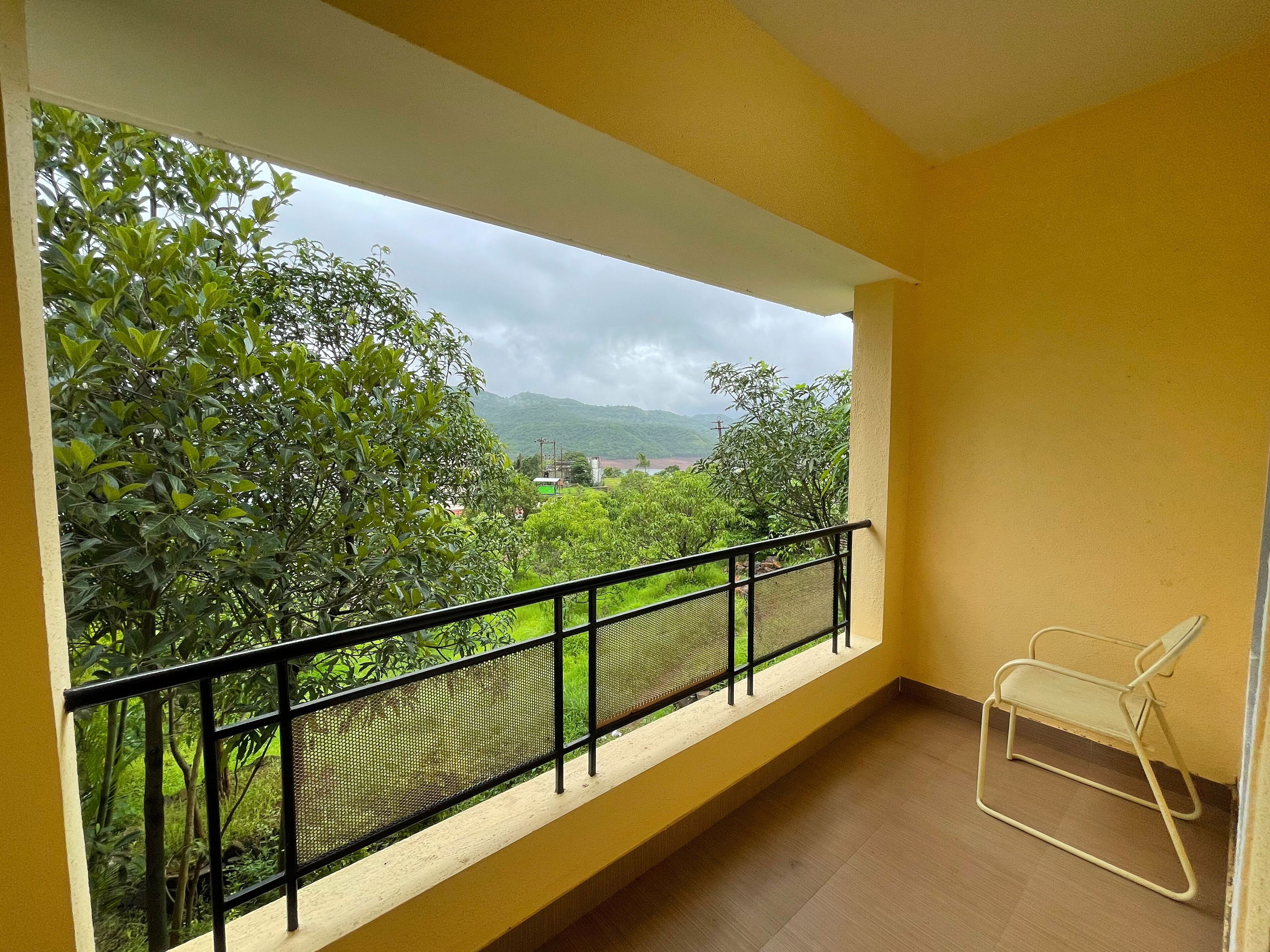 Cosmicstays Countryside Panorama-Lakeview Bungalow