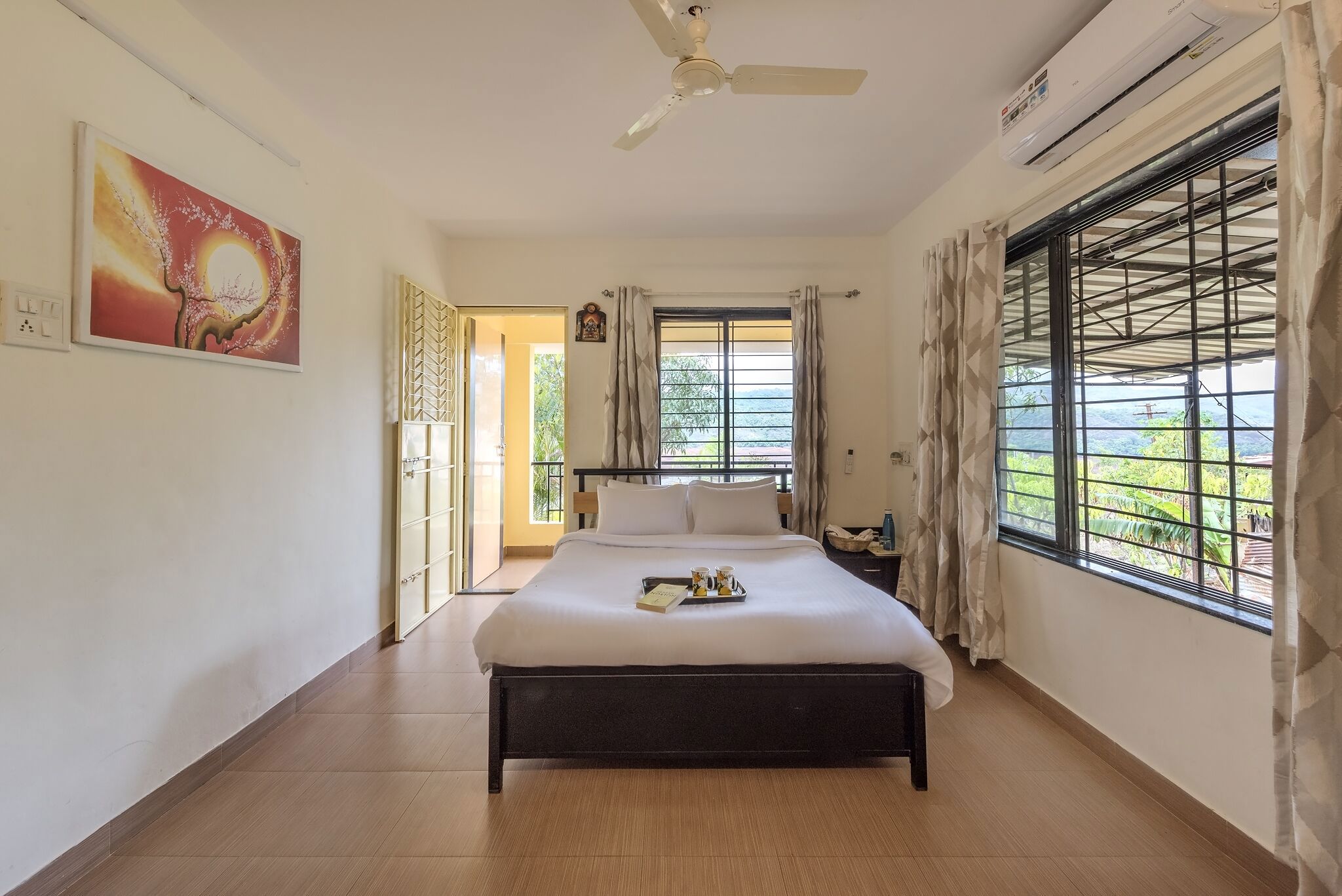 Cosmicstays Countryside Panorama-Lakeview Bungalow