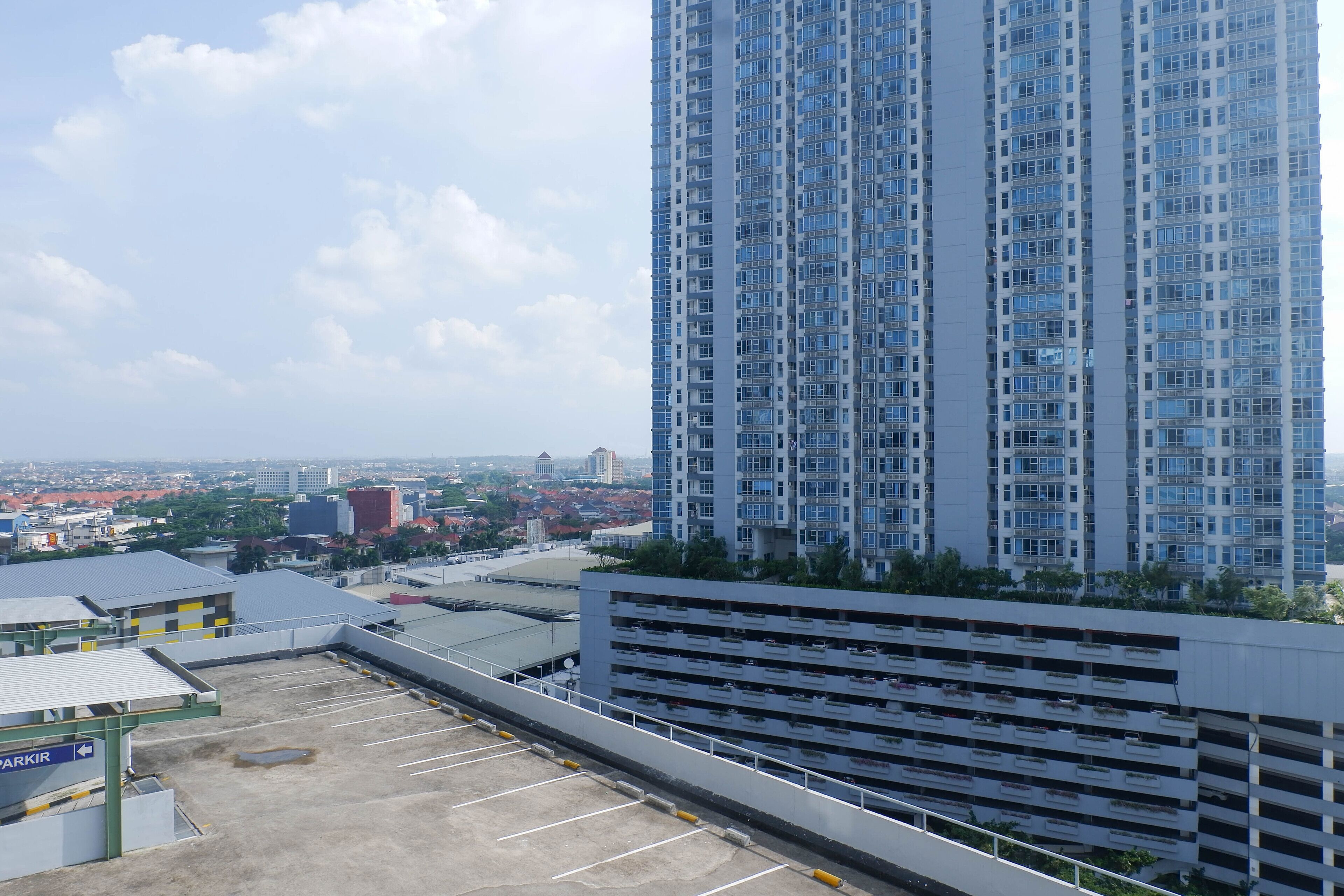 Comfortable And Well Appointed Studio Apartment Supermall Mansion
