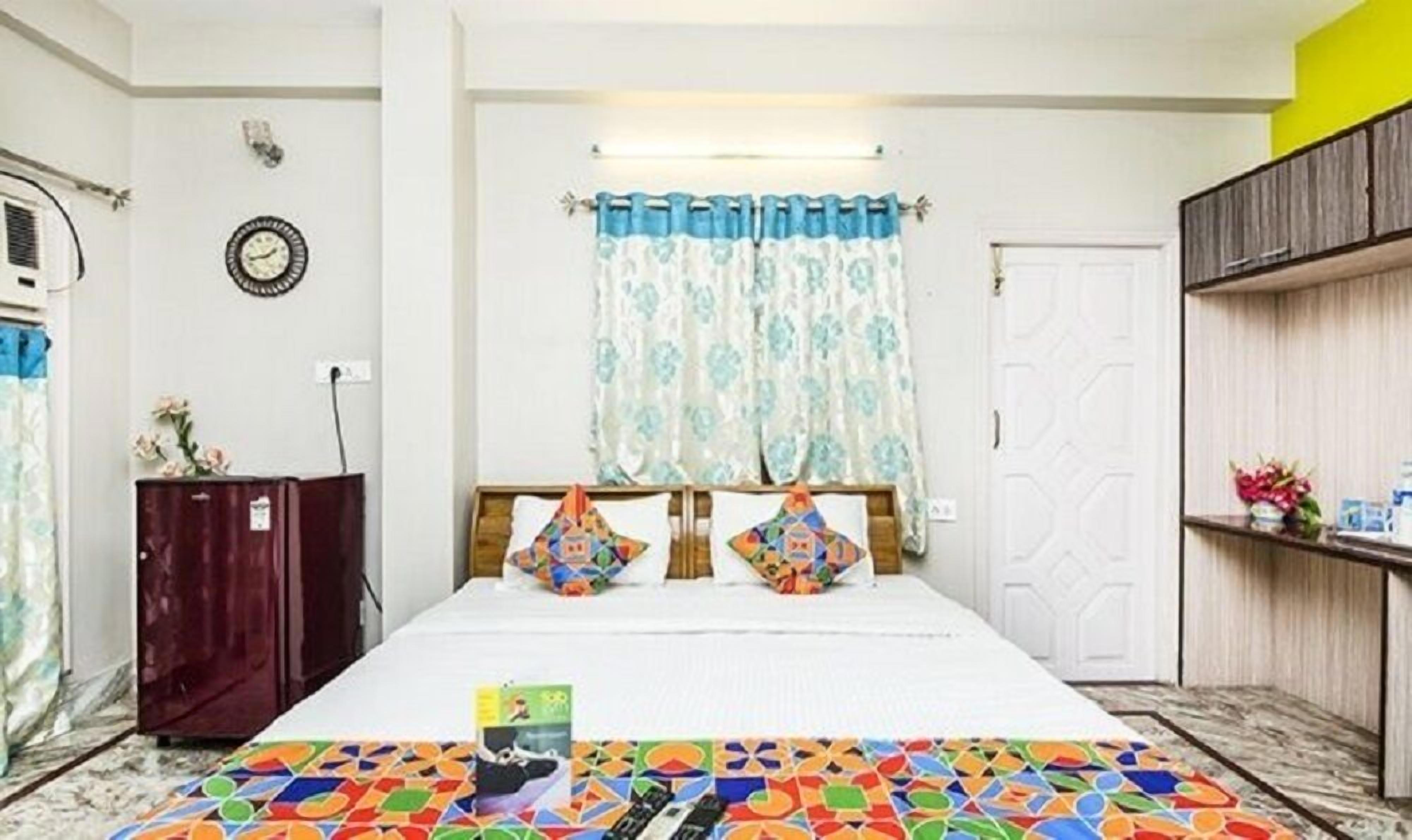 Fabhotel Transit Guest House