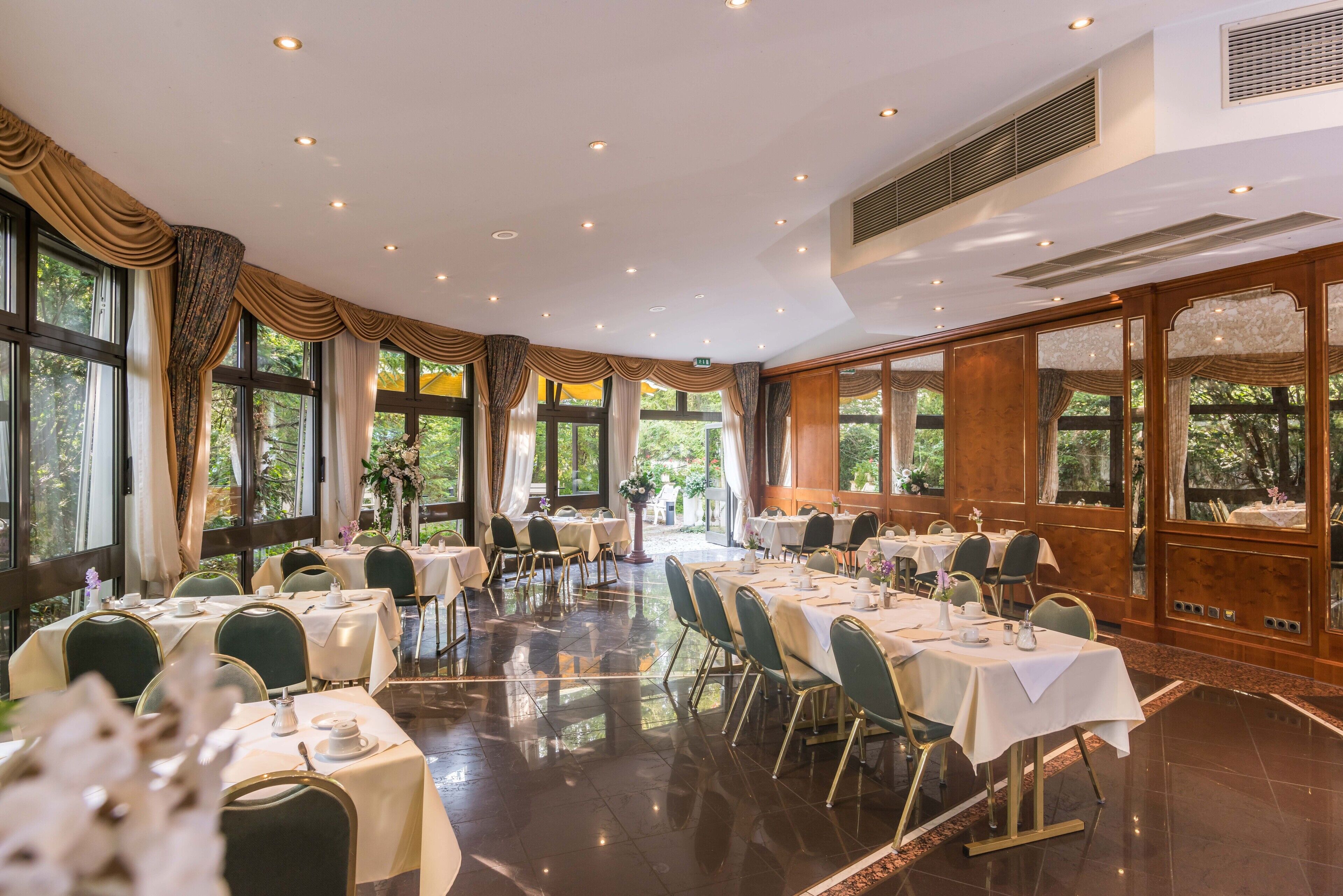 Hotel am Schlosspark galeri fotoğrafı