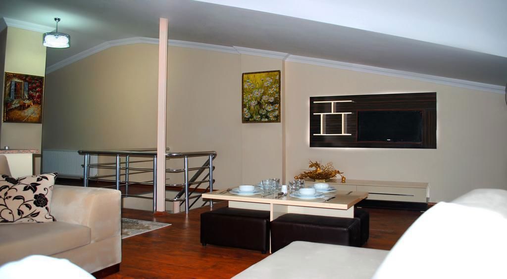 Diamond Suite & Residence