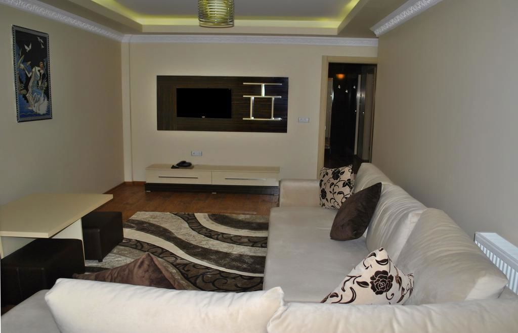 Diamond Suite & Residence