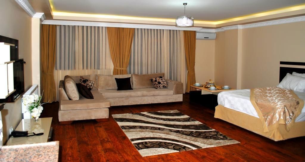 Diamond Suite & Residence