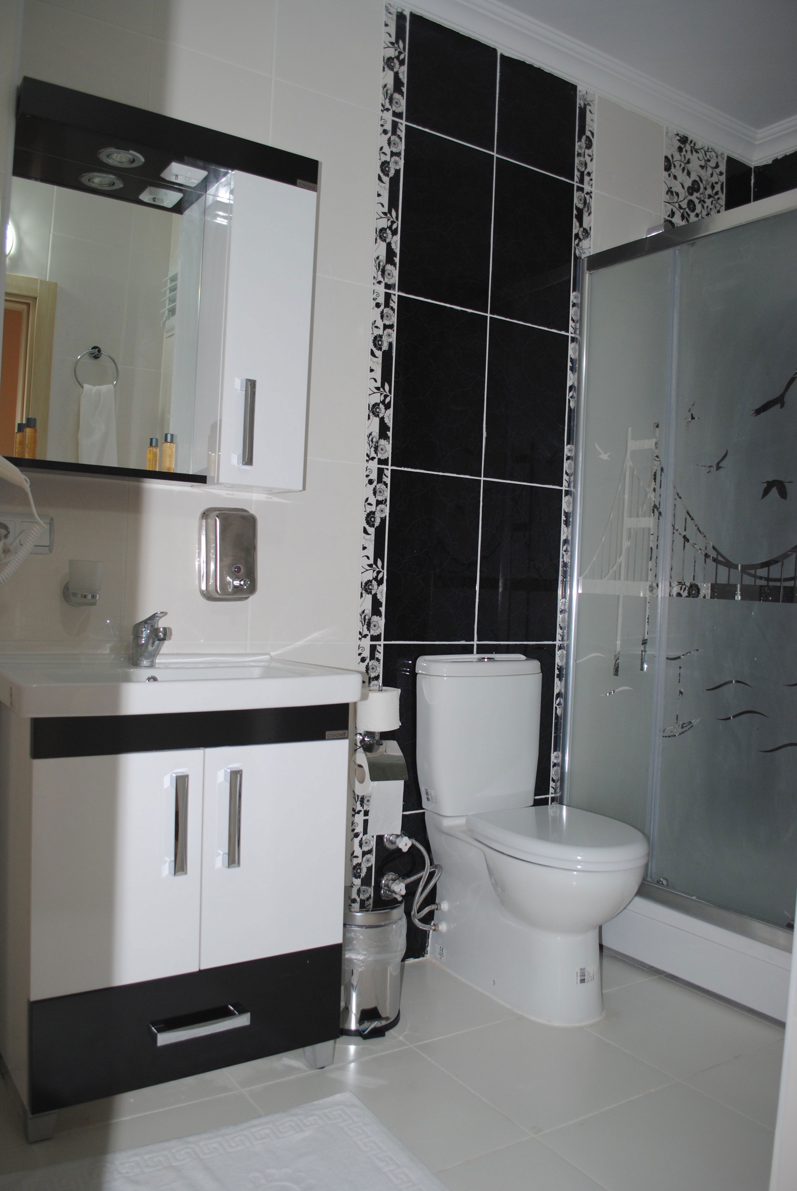 Diamond Suite & Residence