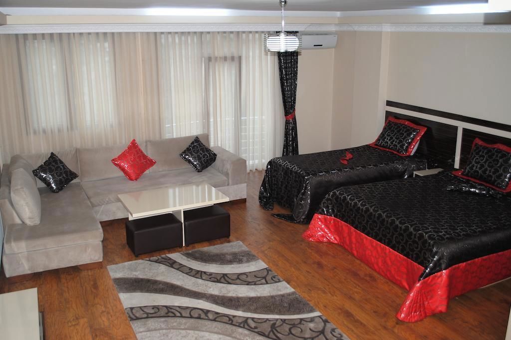 Diamond Suite & Residence