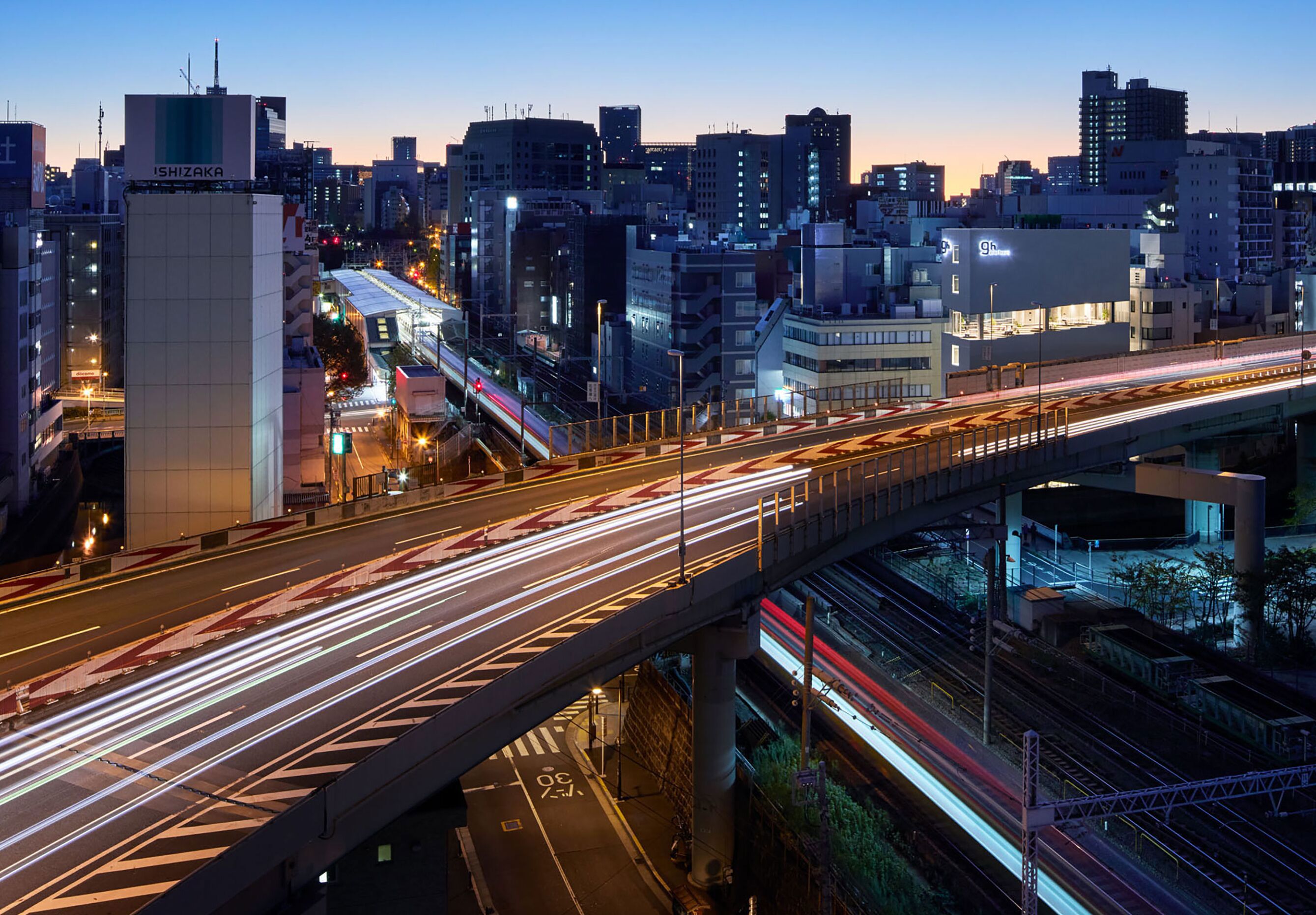 9h nine hours Suidobashi