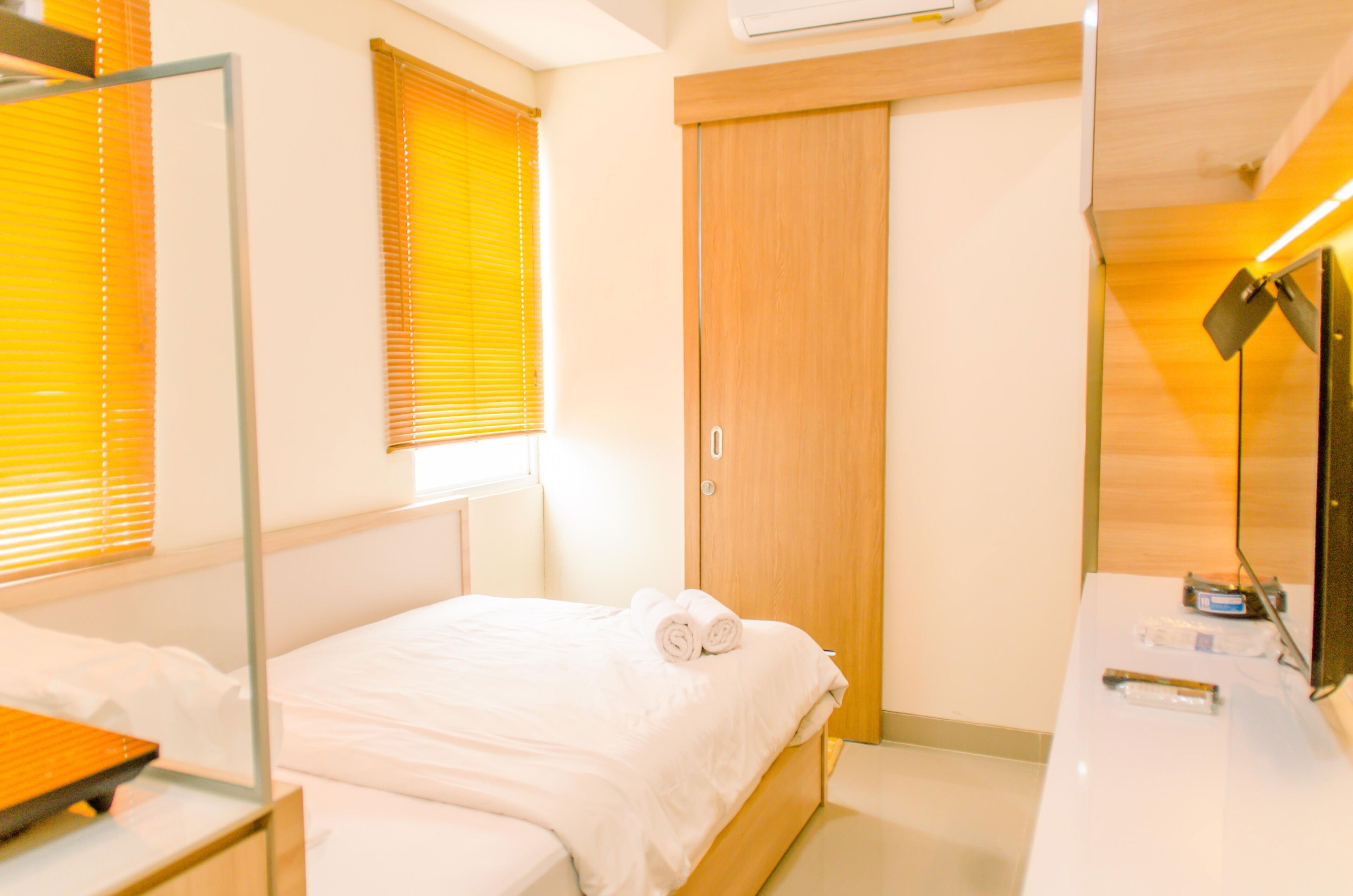 Comfy And Minimalist Studio Apartment At B Residence