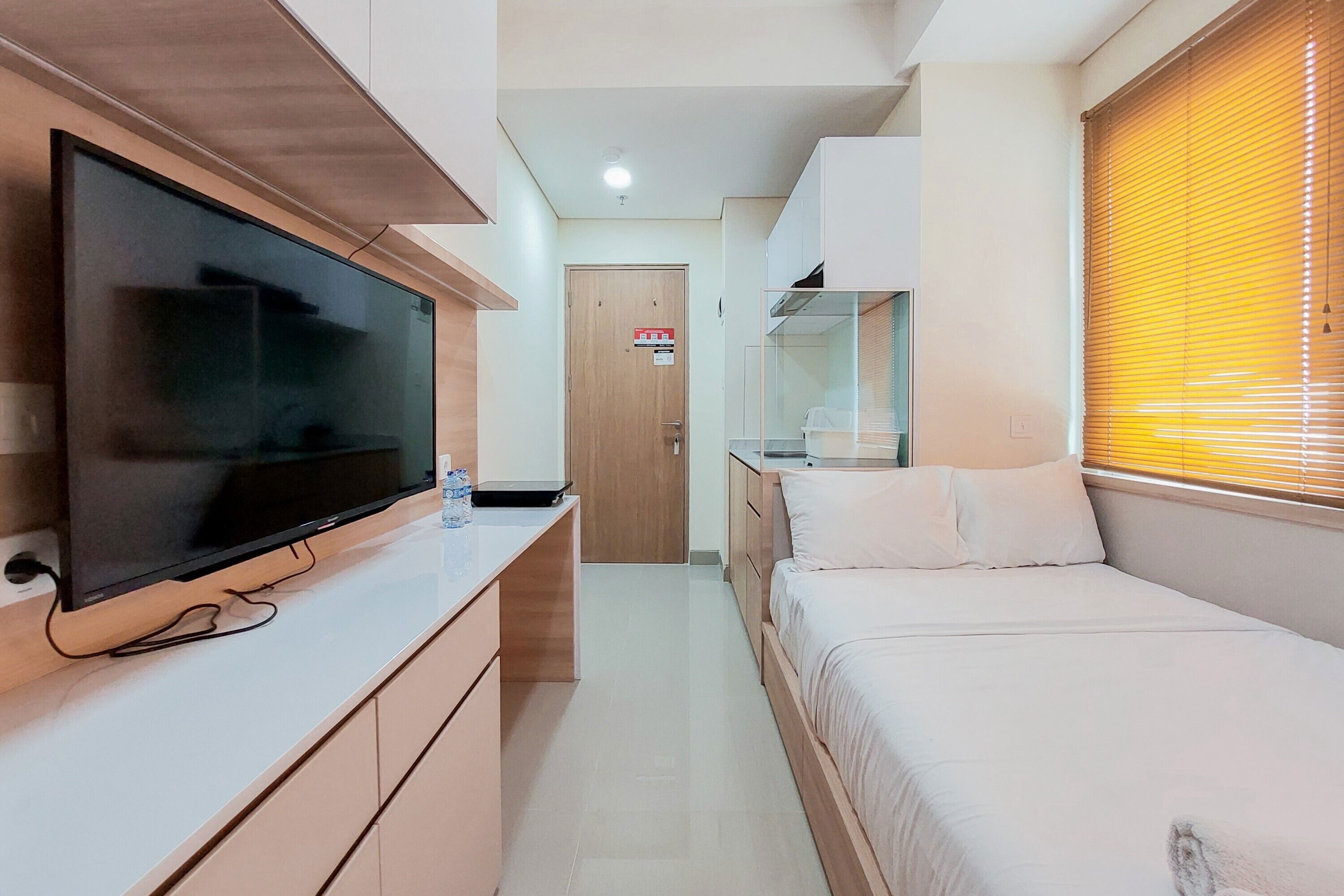 Comfort And Cozy Studio Apartment At B Residence