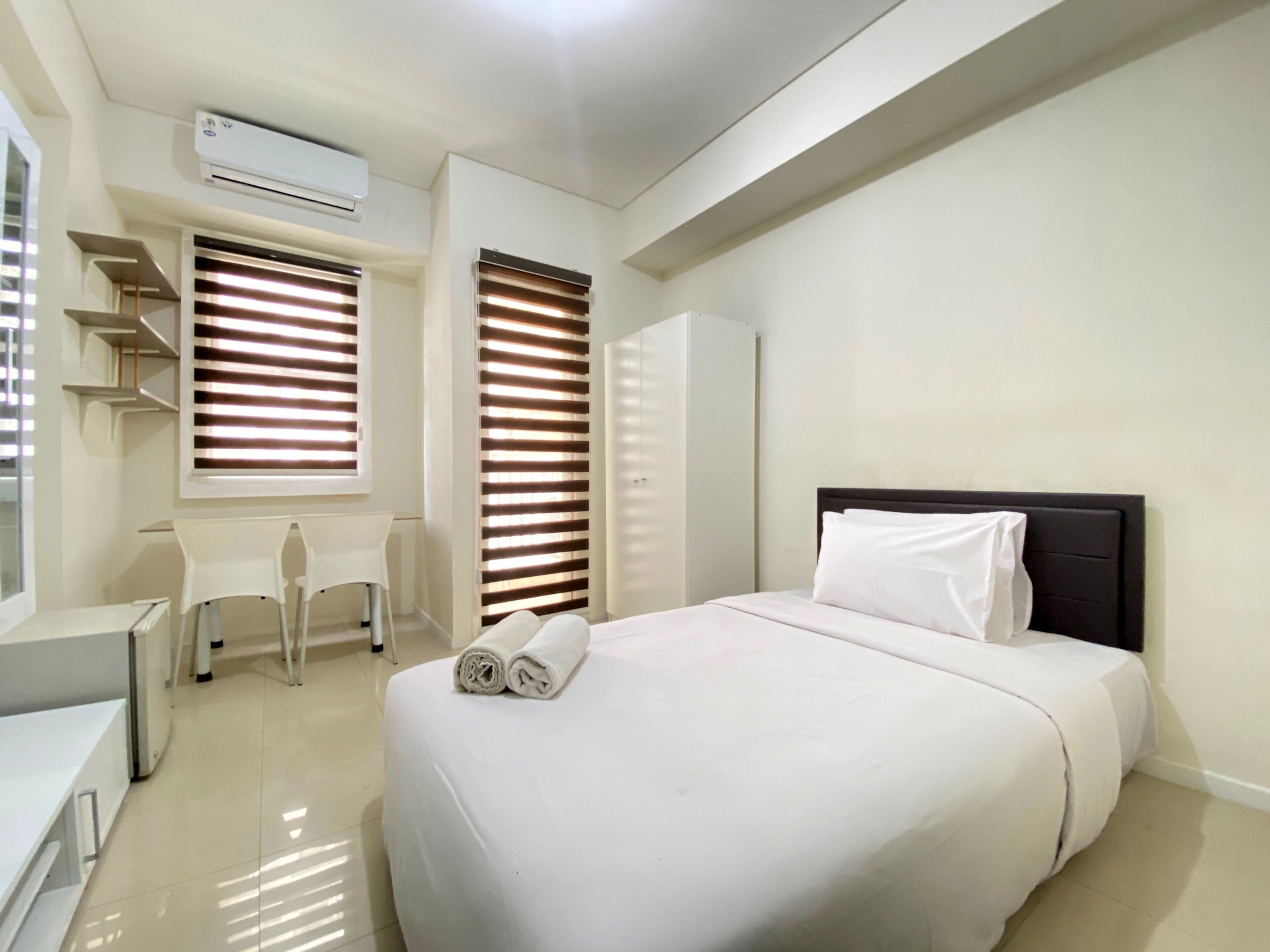 Cozy And Spacious Studio Room At Parahyangan Residence