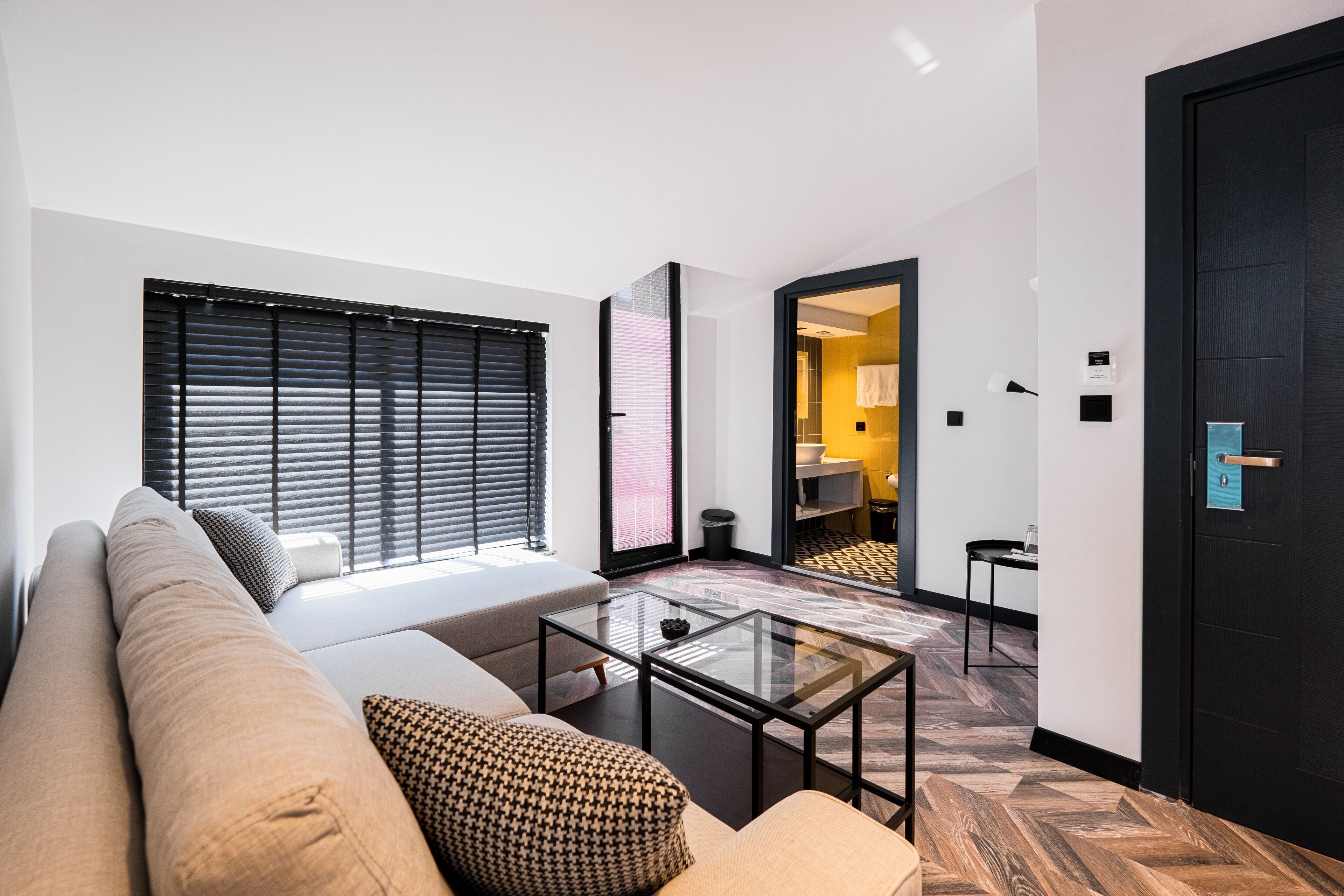 Angelo Coffee Suites