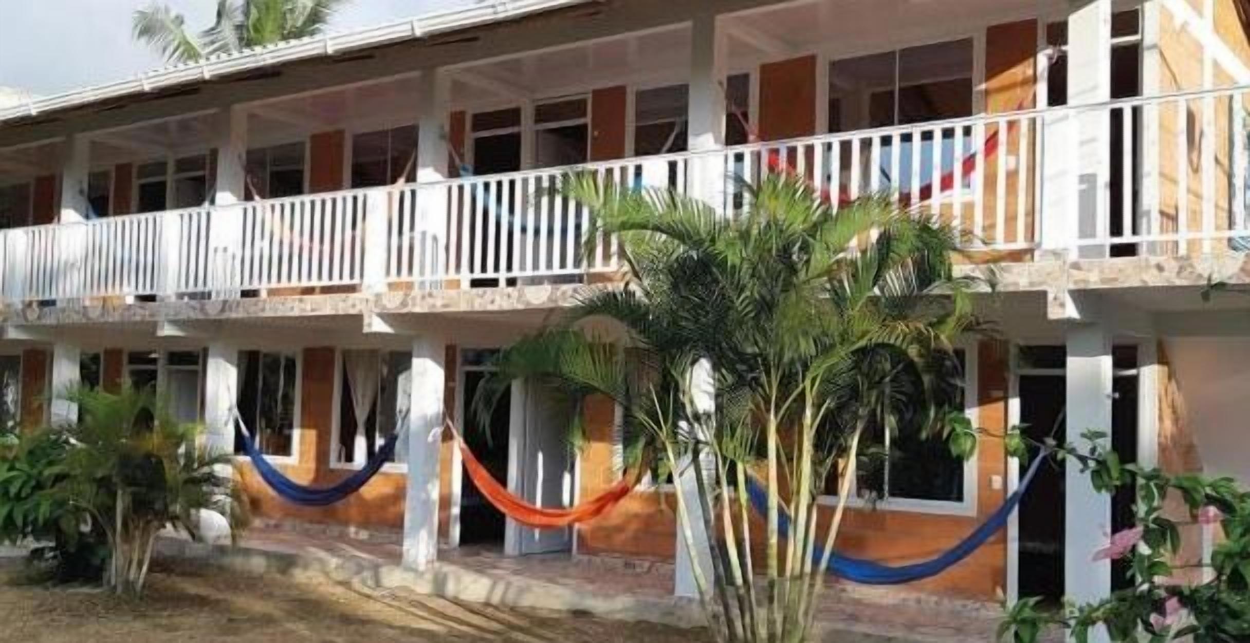 Hotel Y Cabañas Costa Real