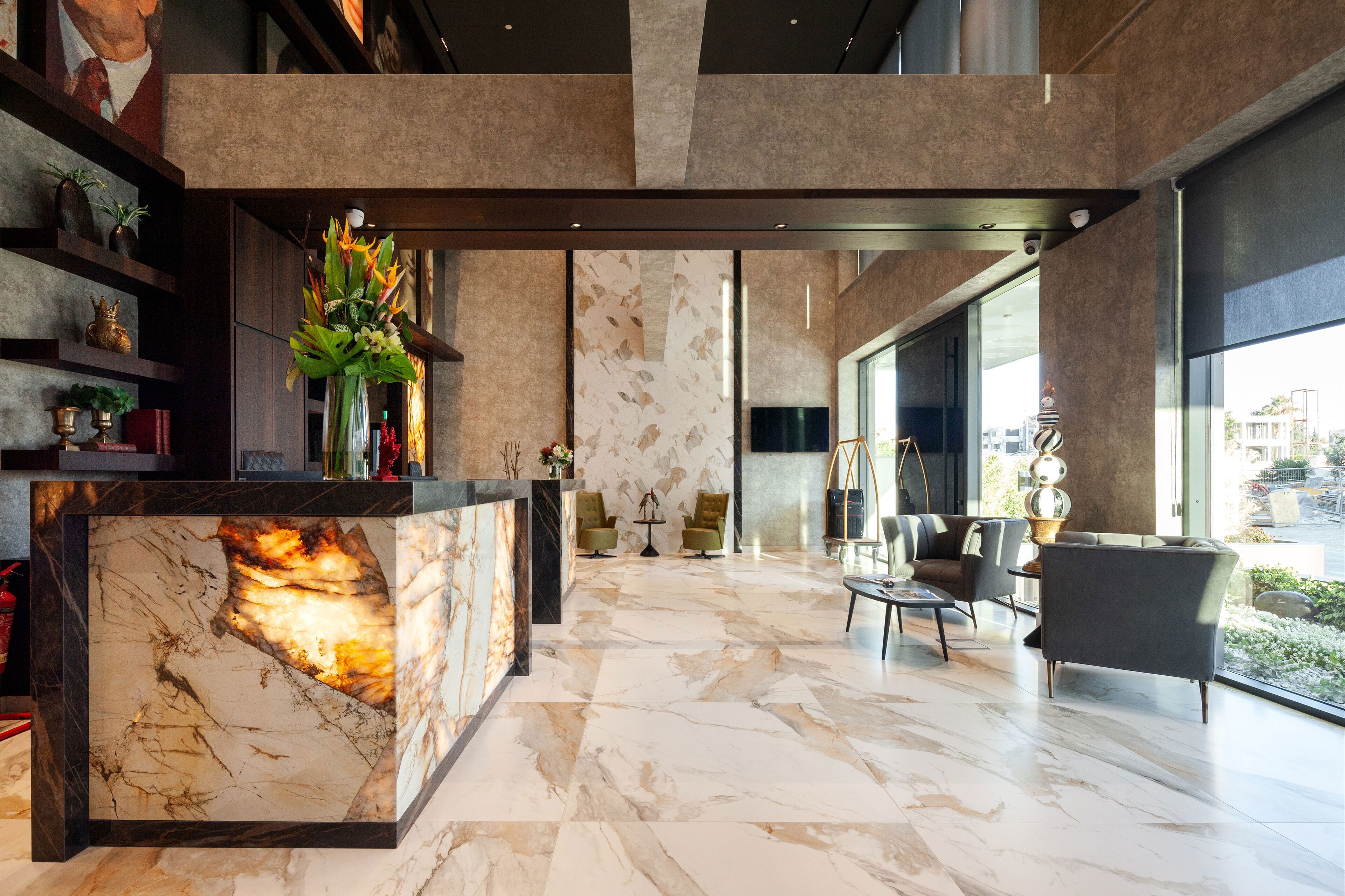 Only Boutique And Suites