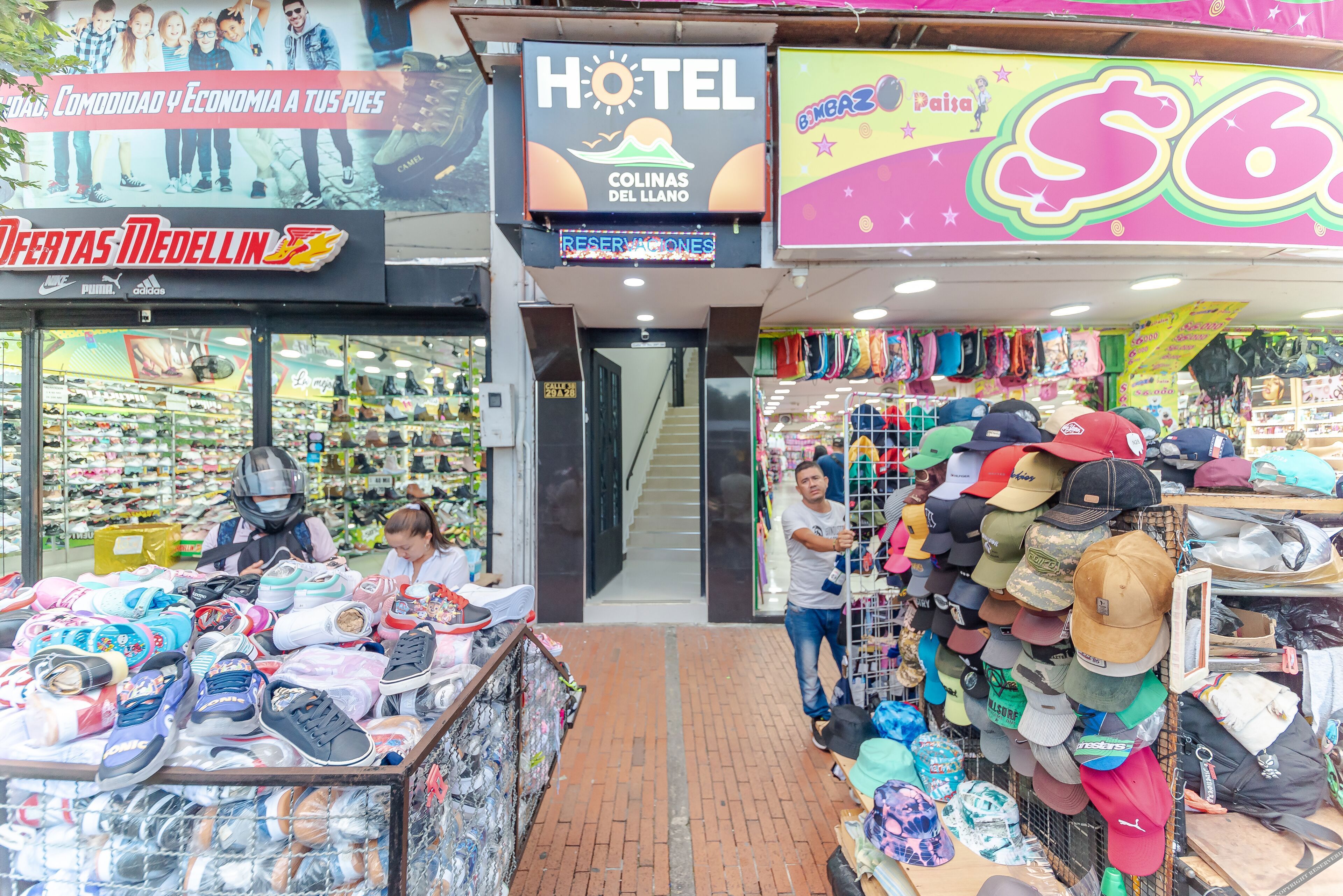 Hotel Colinas Del Llano