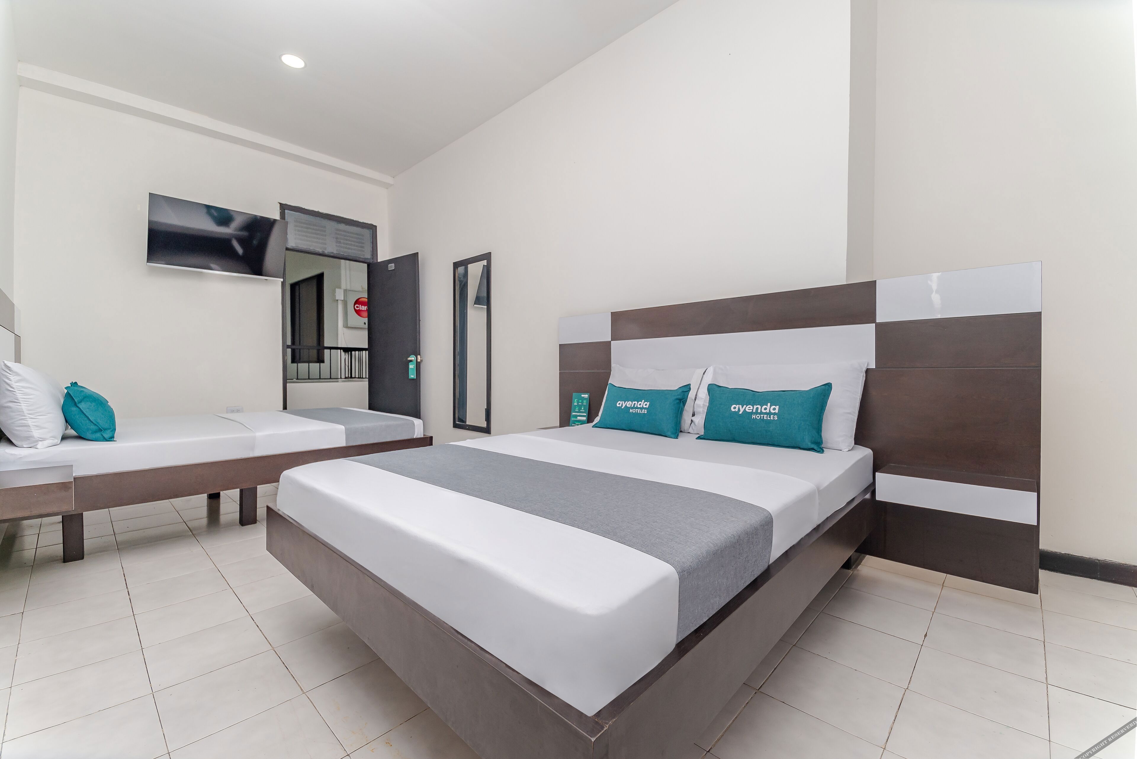 Hotel Colinas Del Llano