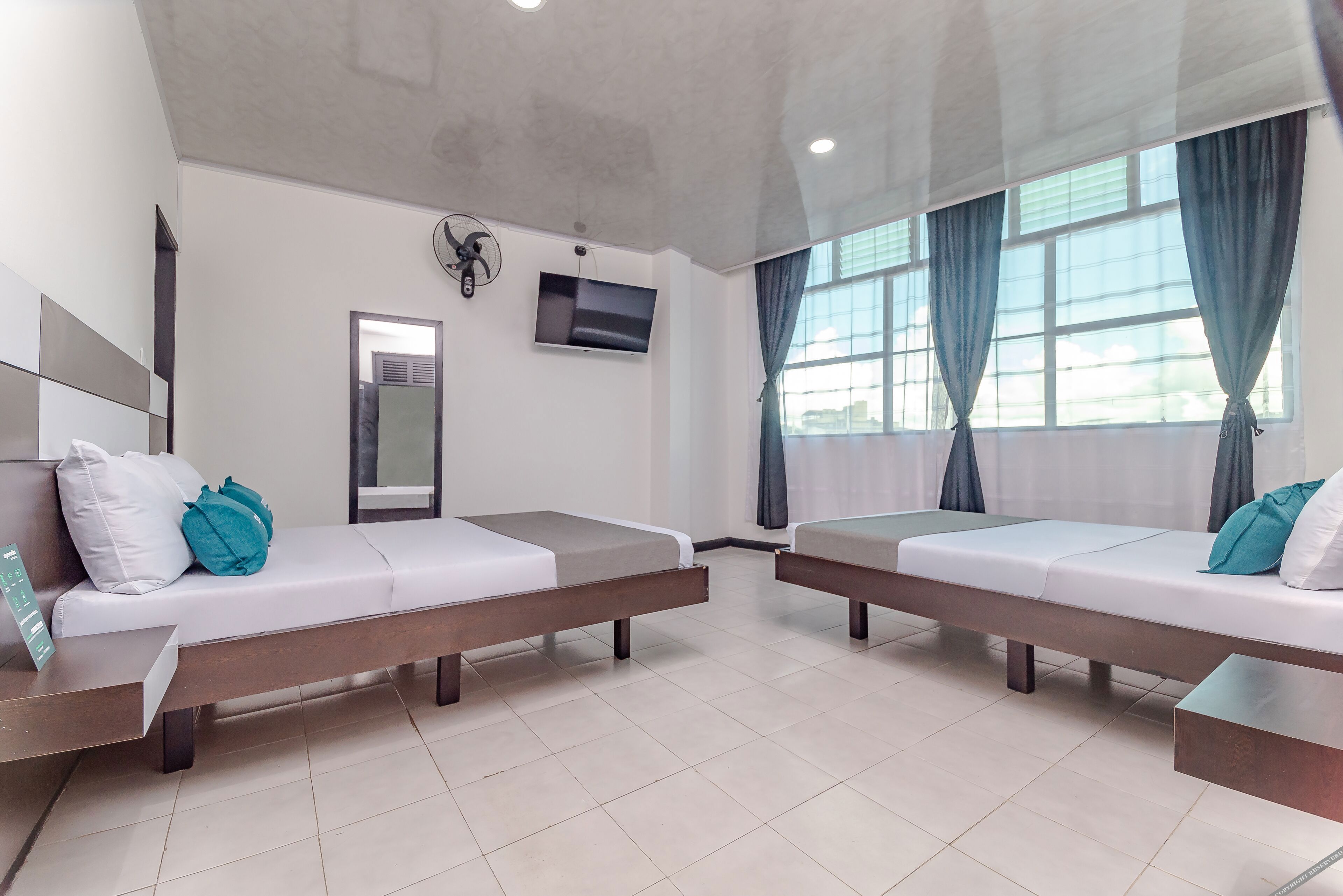 Hotel Colinas Del Llano