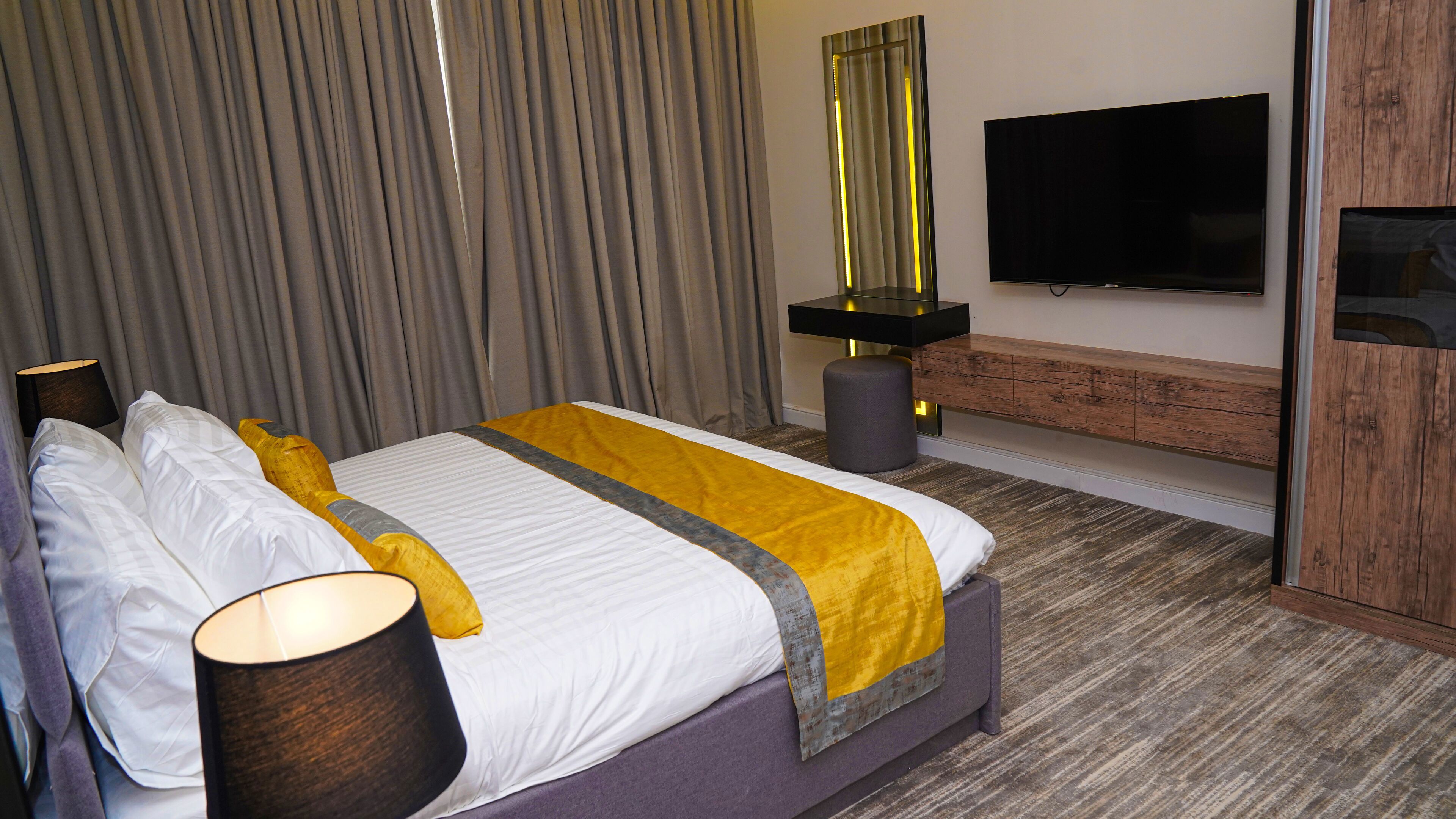 Clowzer Hotel Appartments