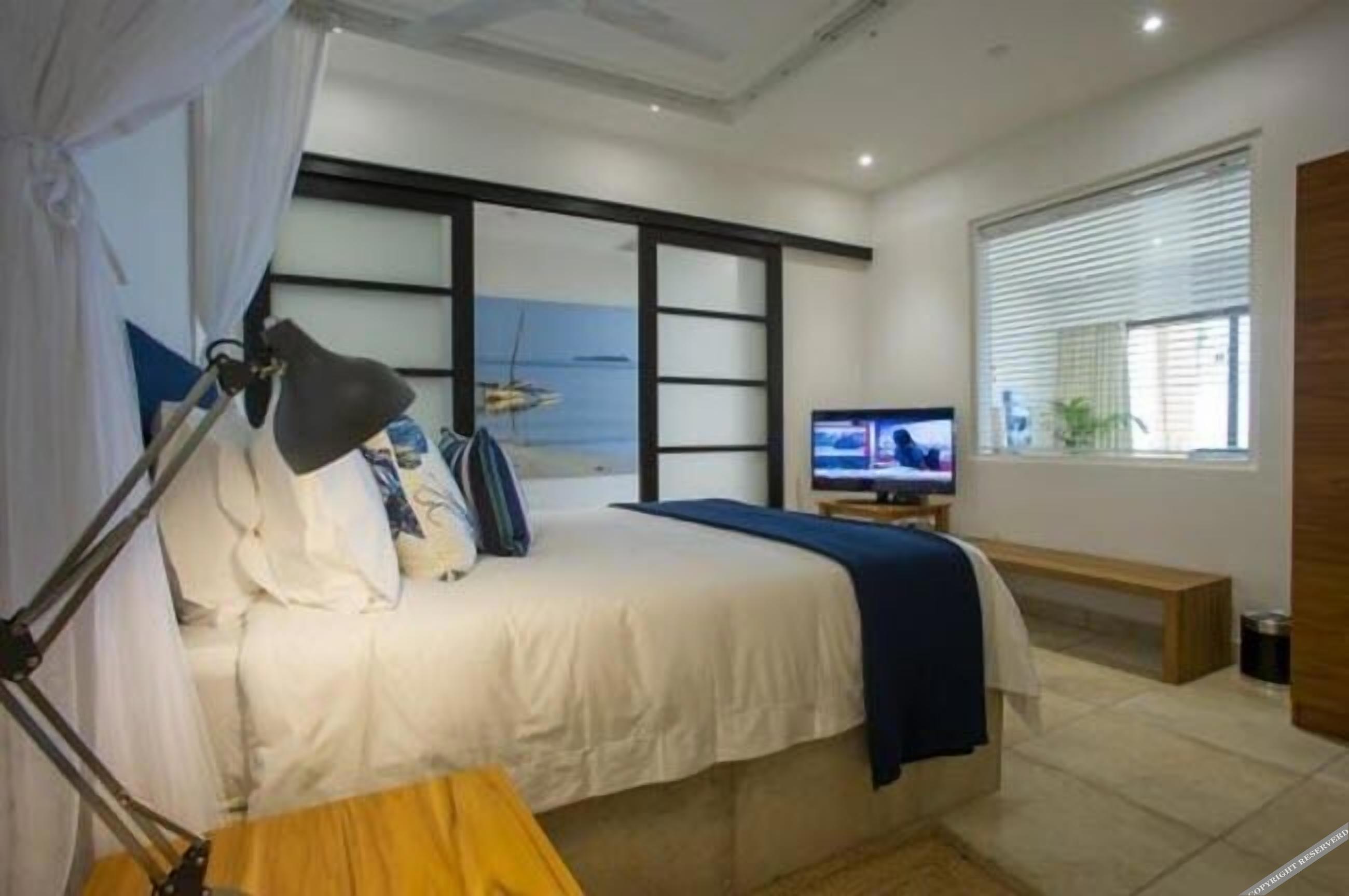 The Oyster Bay Hotel Suites