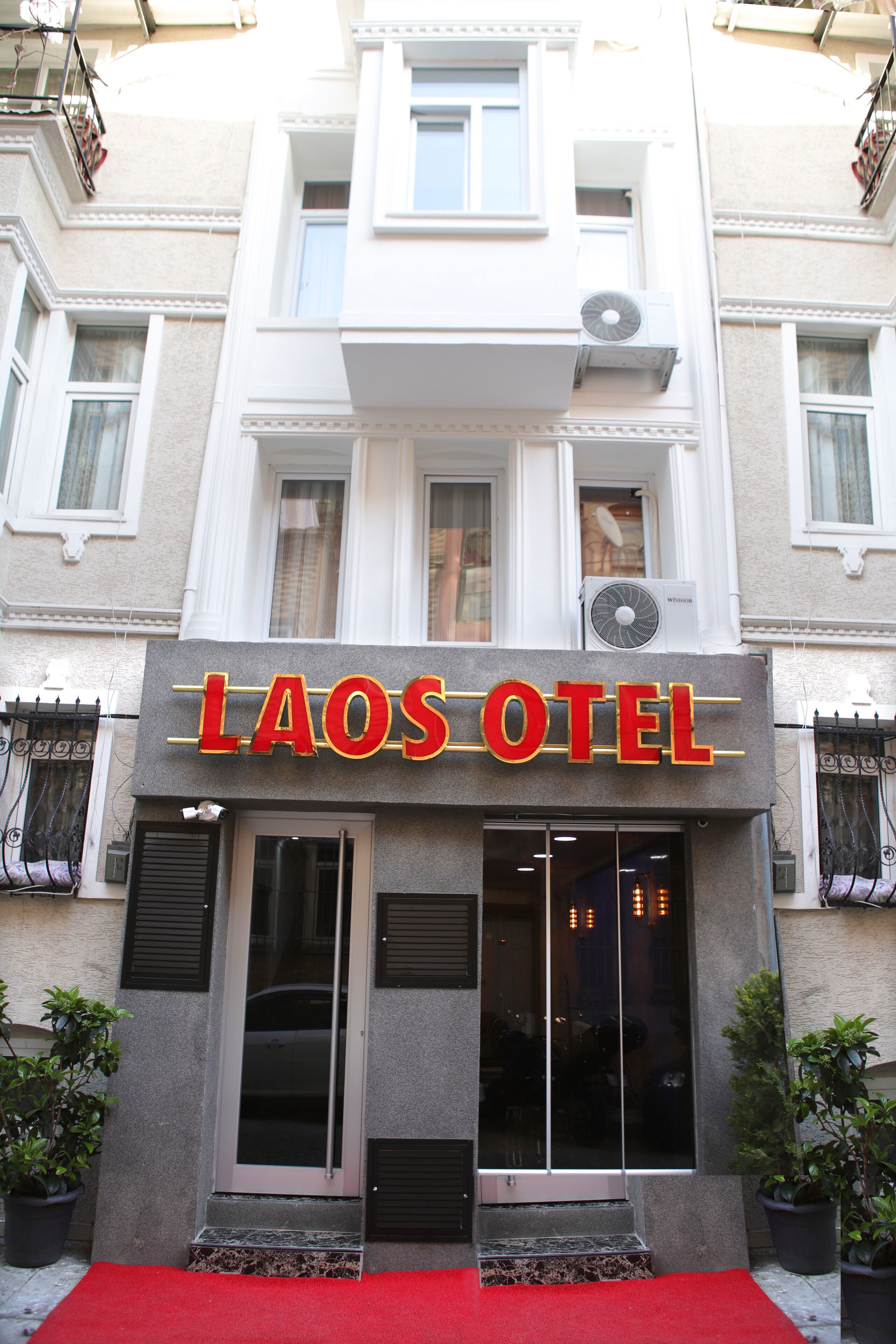 Laos Otel