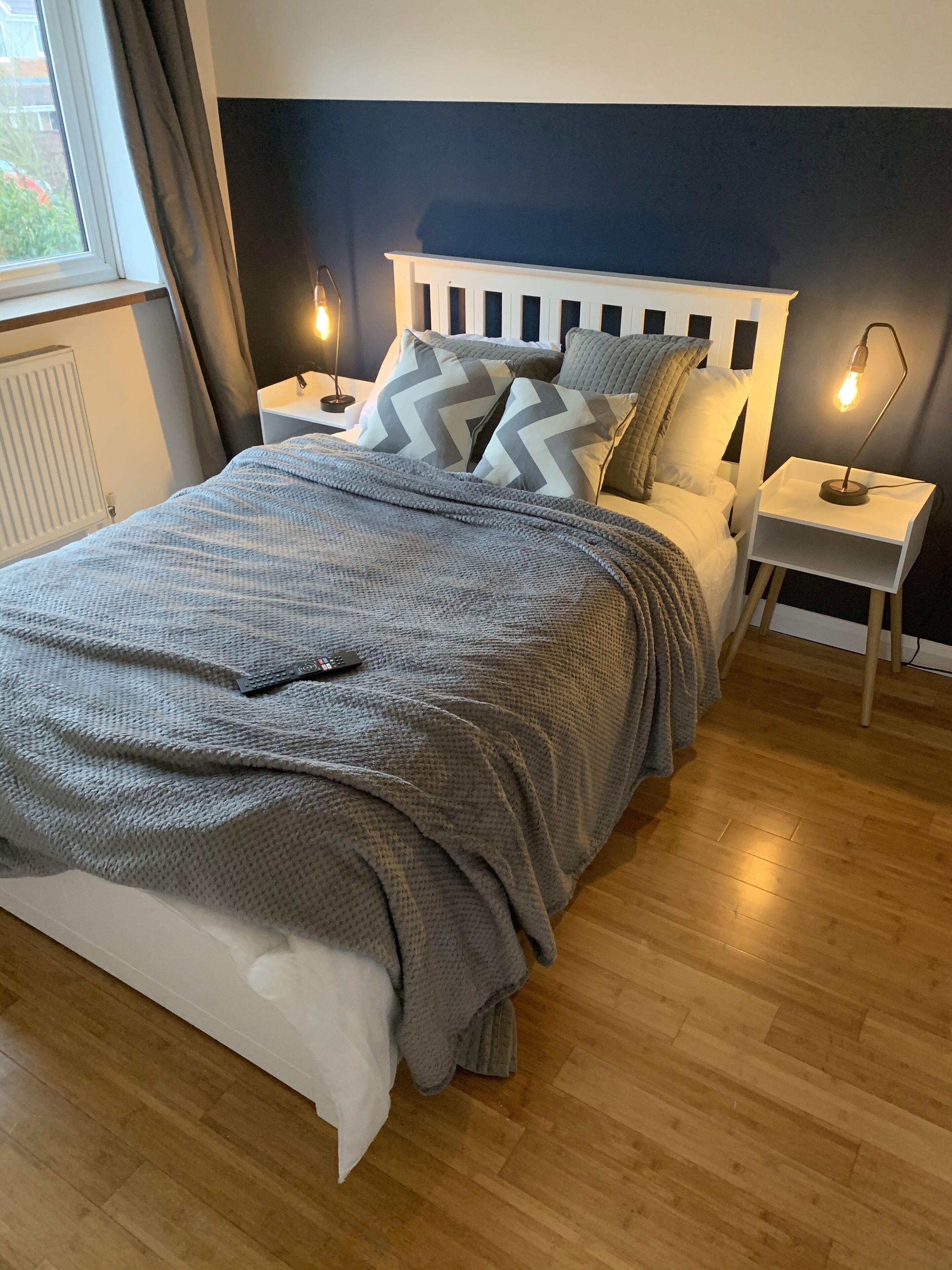 4 Bedroom Worker Property Parking