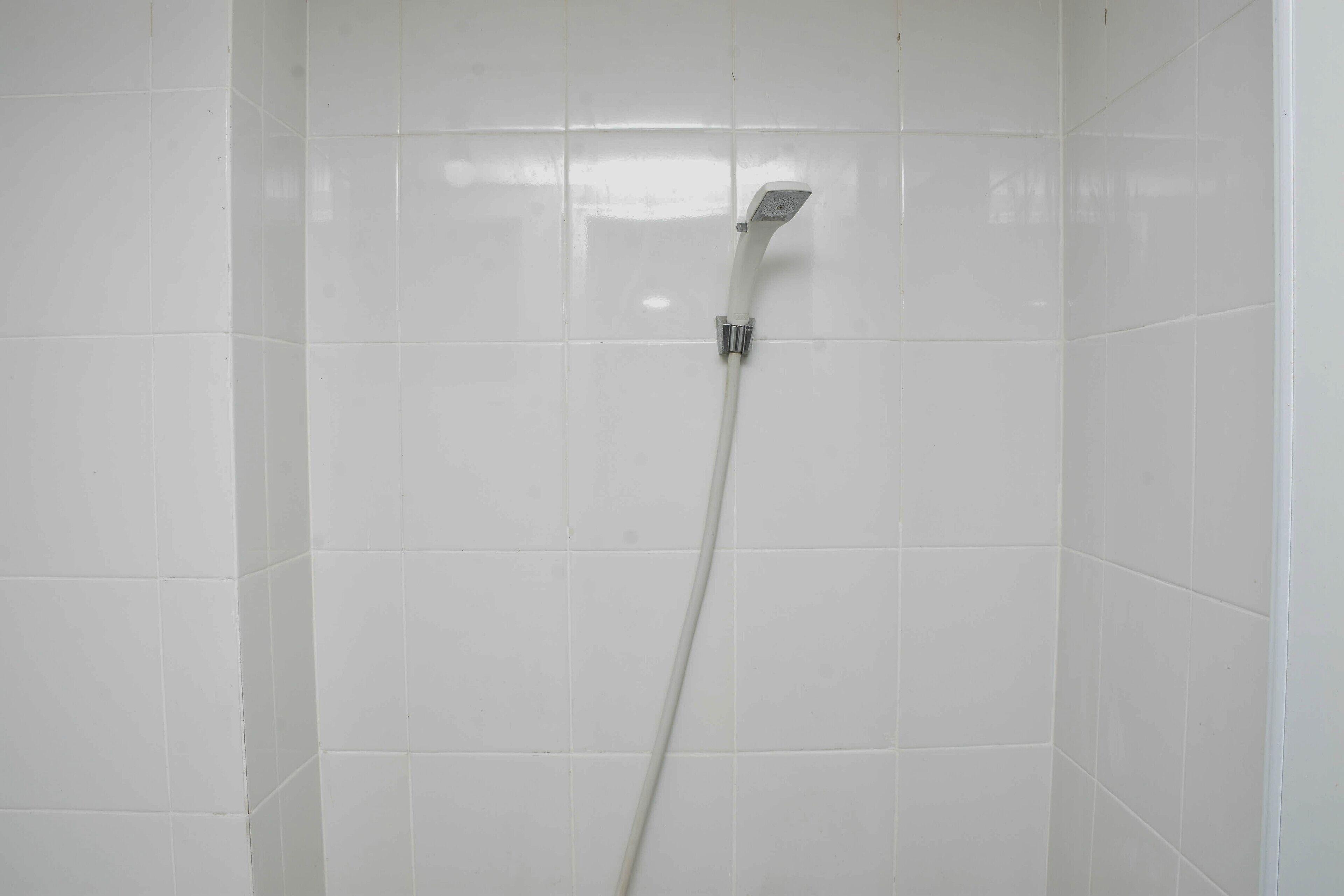 Elegant And Comfy Studio At Bassura City Apartment