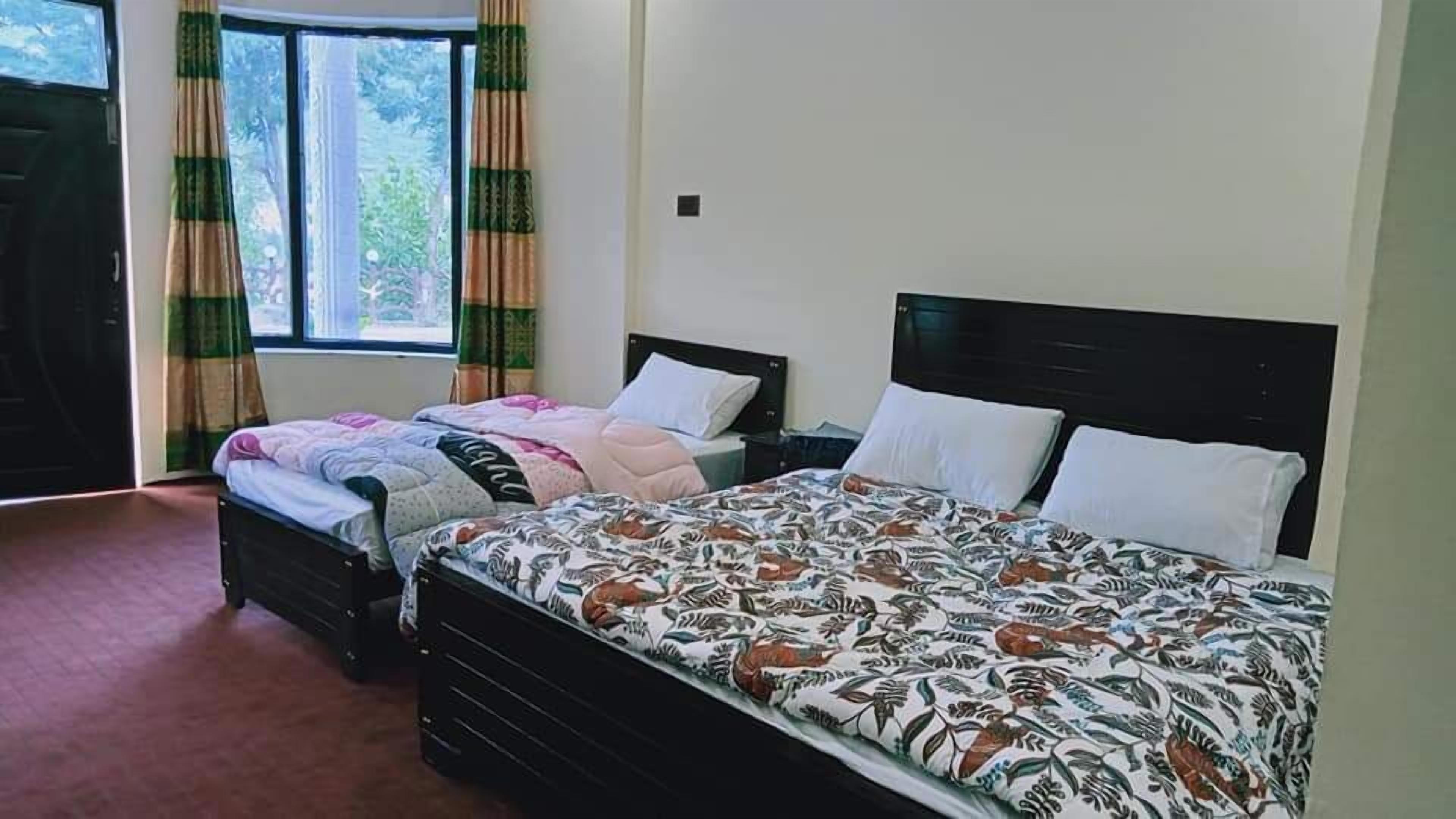 Chaman Hotel Kalam