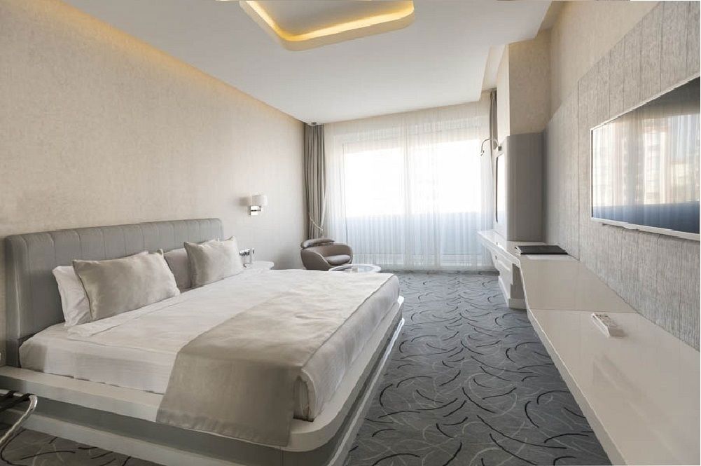 White Line Boutique Hotel