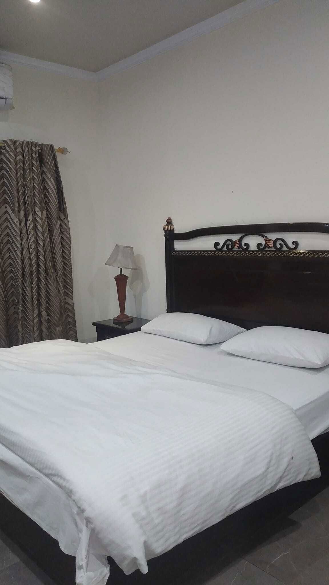 New Palace Hotel