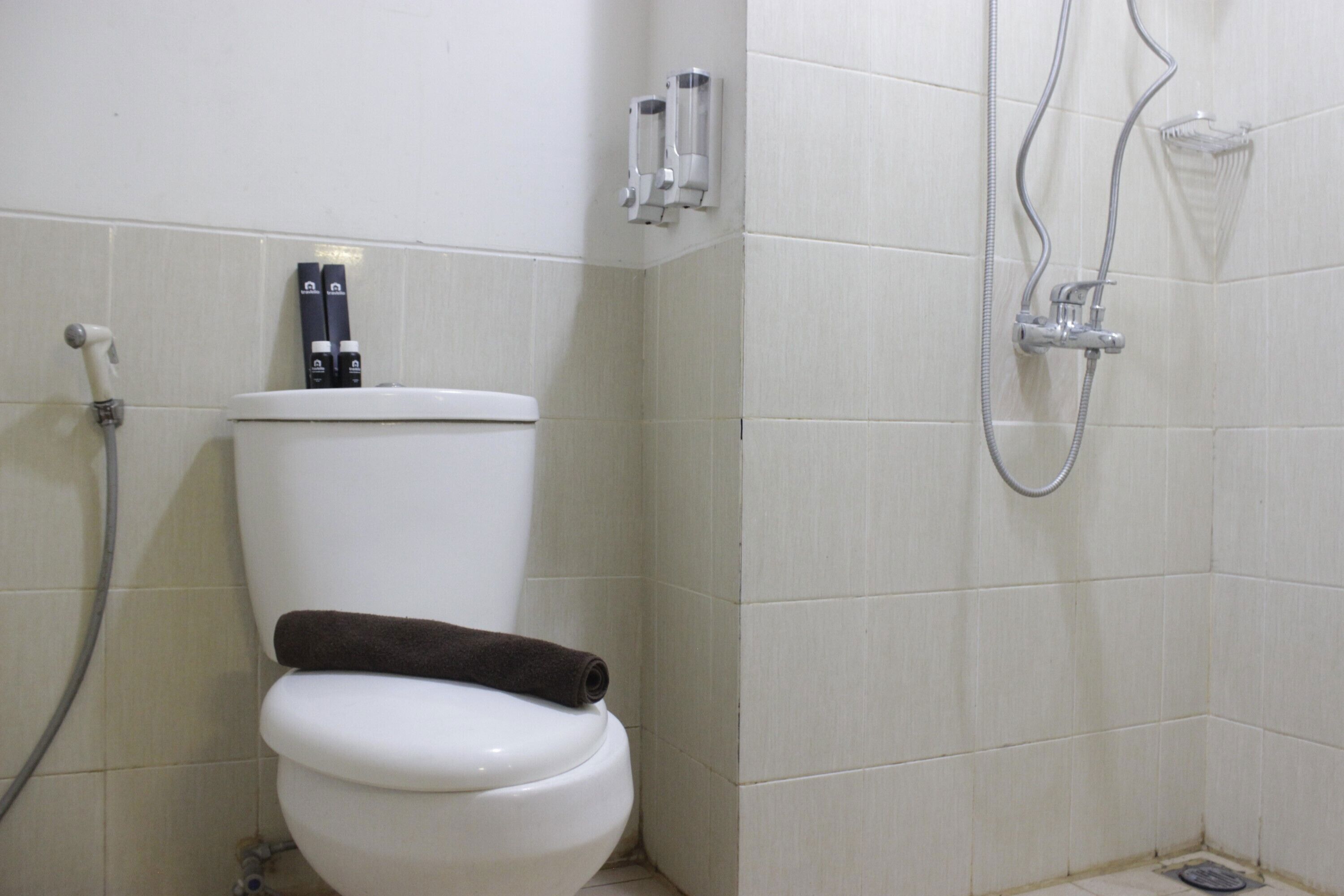 Cozy Studio Apartment At Oxford Jatinangor Near Unpad