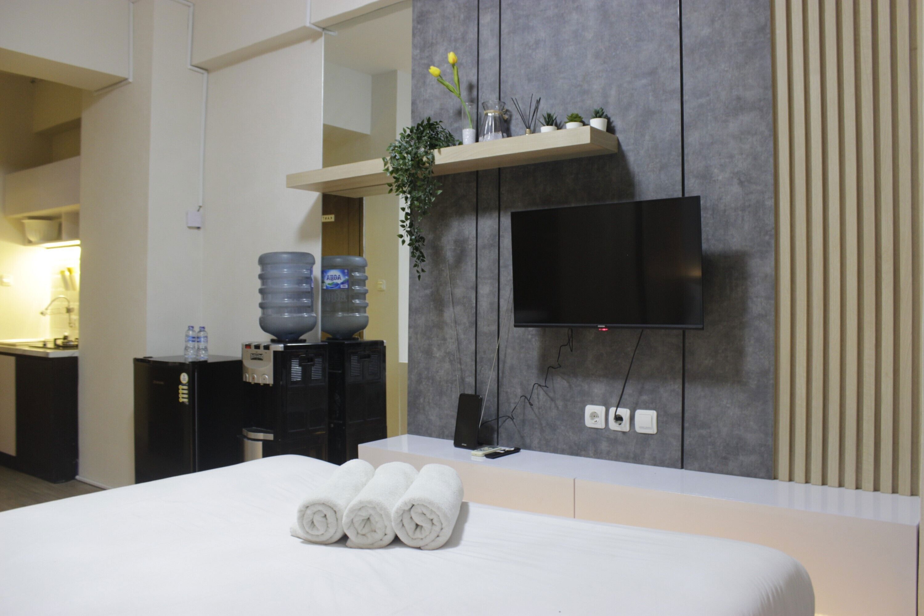Cozy Studio Apartment At Oxford Jatinangor Near Unpad