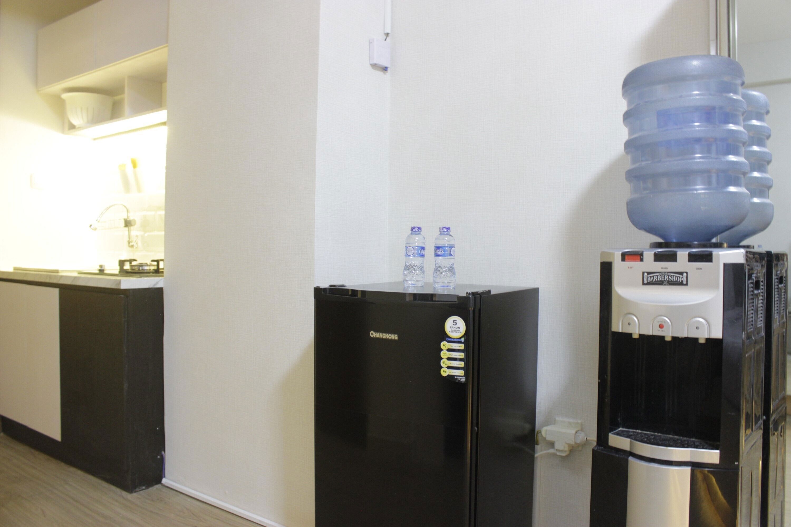 Cozy Studio Apartment At Oxford Jatinangor Near Unpad