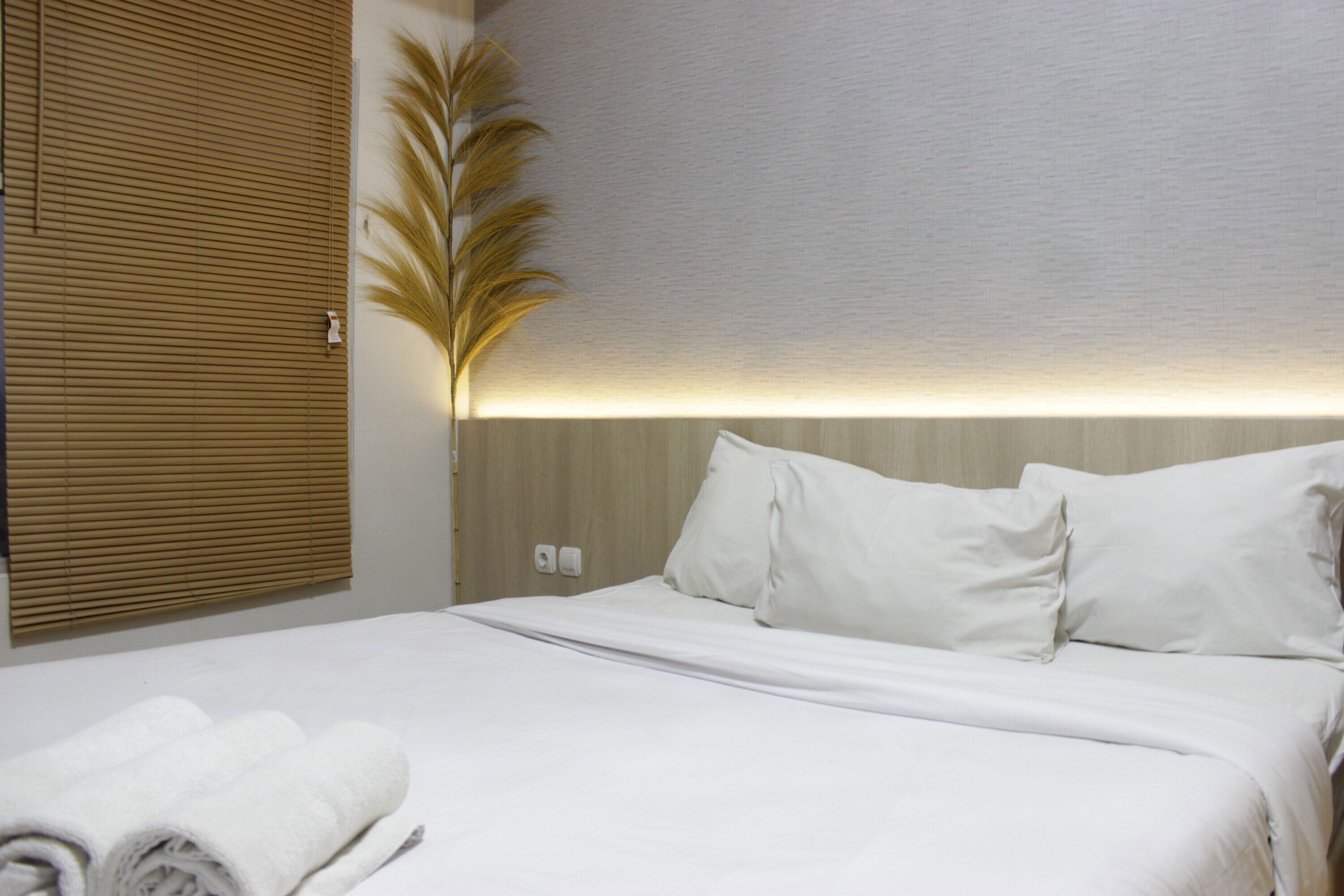 Cozy Studio Apartment At Oxford Jatinangor Near Unpad