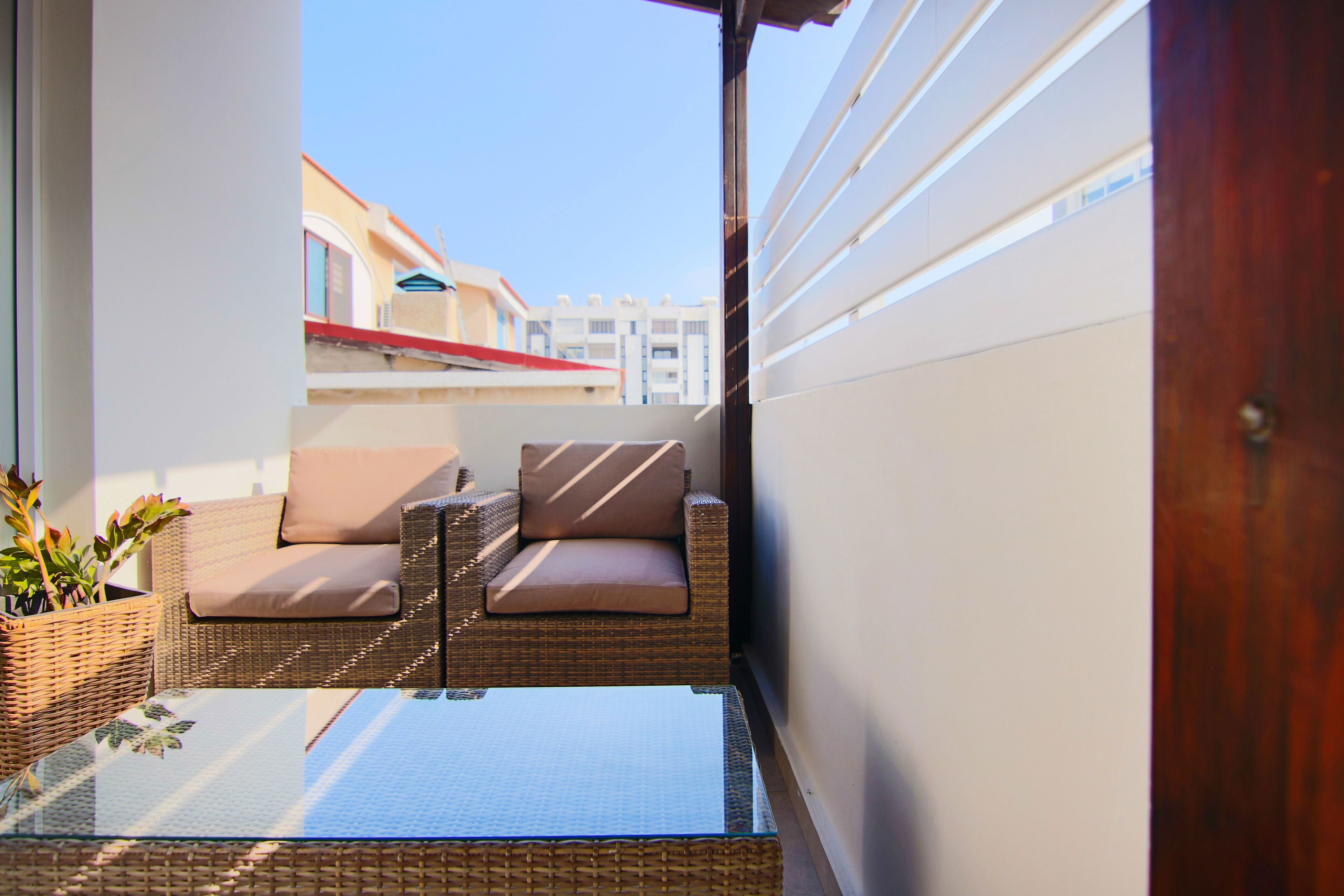 Phaedrus Living: City View Luxury Flat Harbour 03