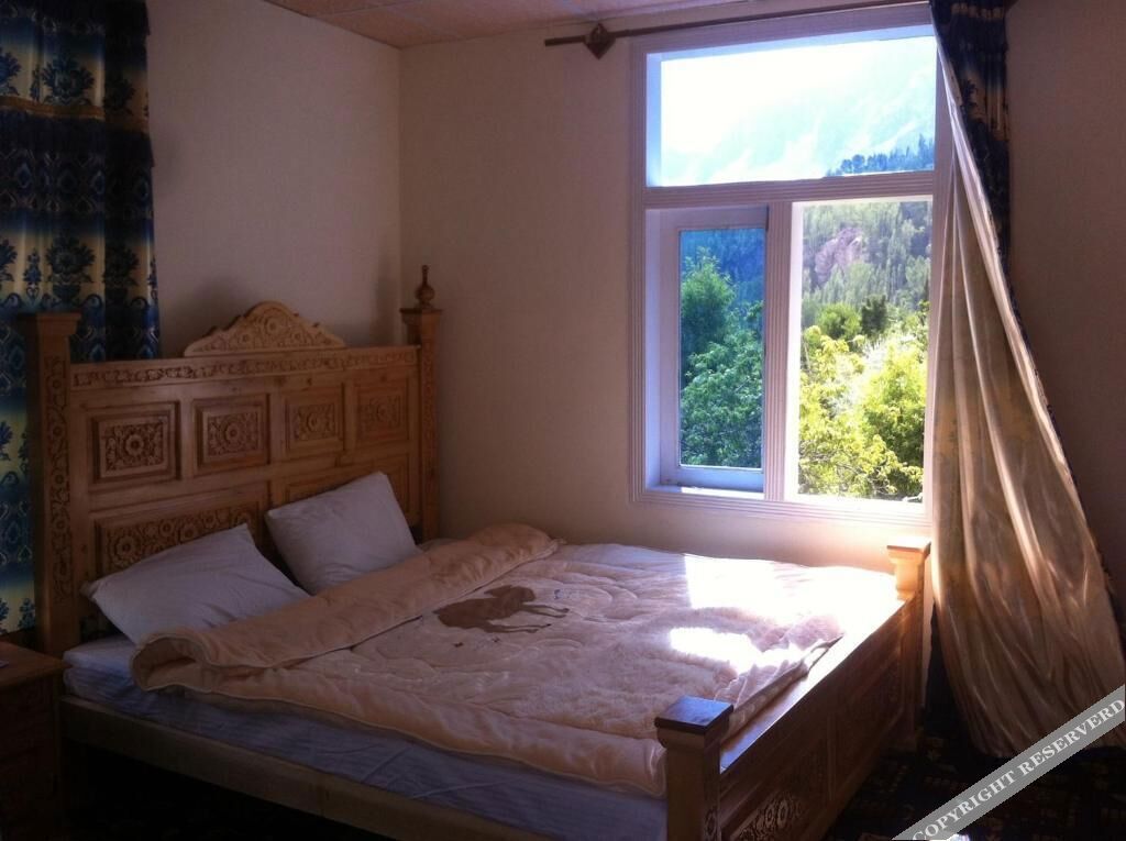 Golden Peak View Hotel