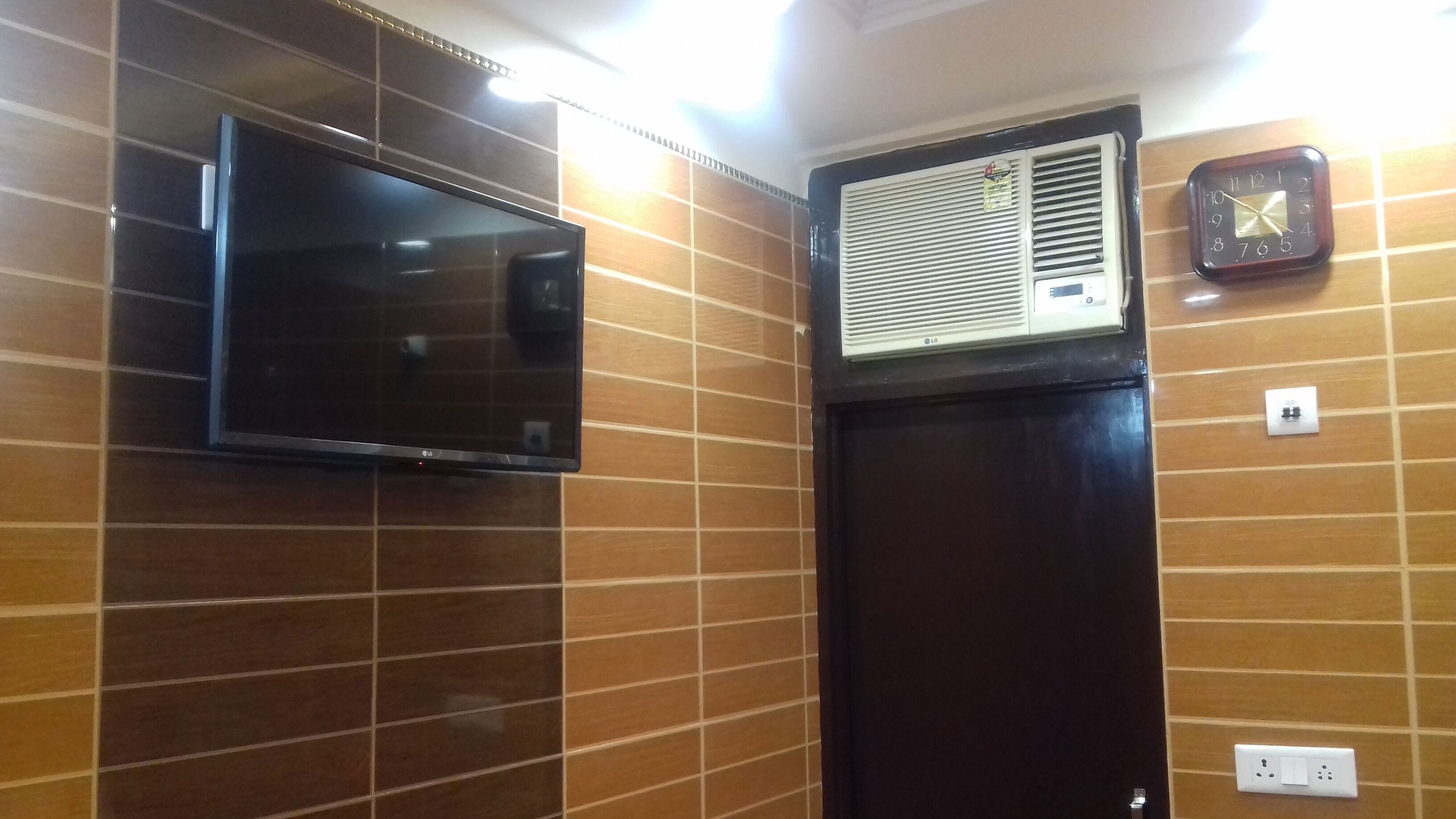 Posh S.Delhi Foreigners Area, V.Safe, Lajpat Ngr-2