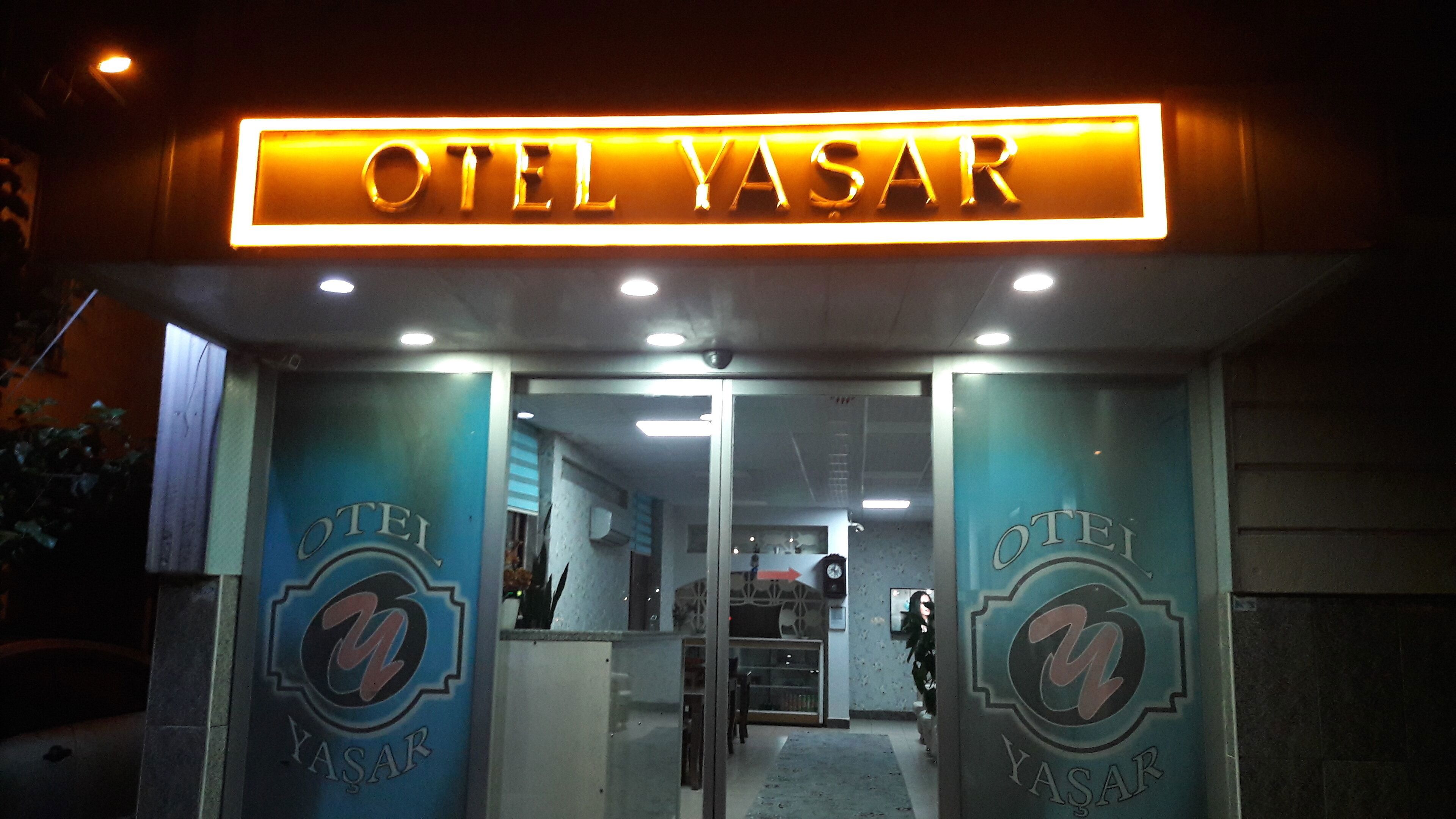 Otel Yaşar