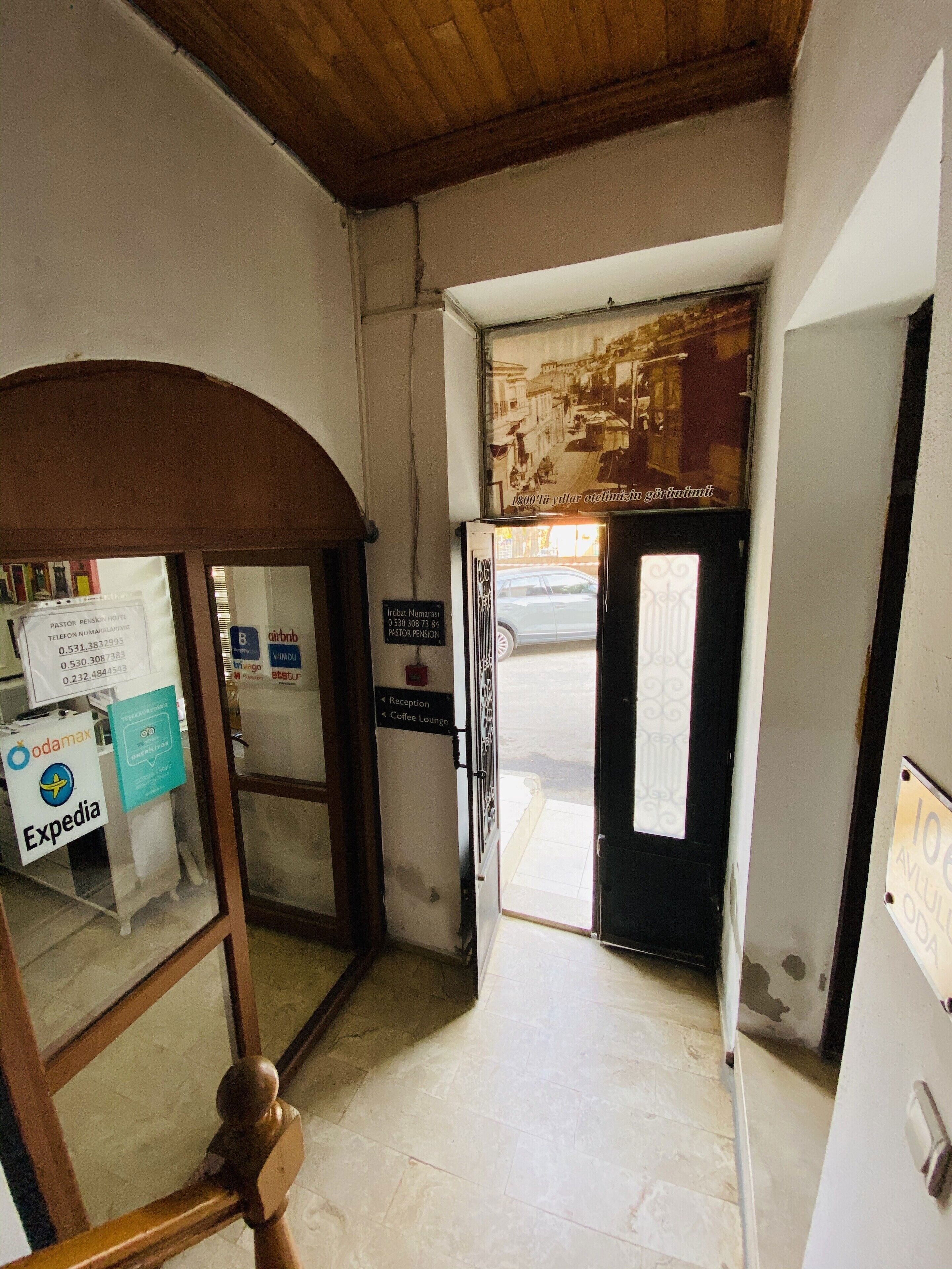 Pastor Pension The Gulf Of Izmir