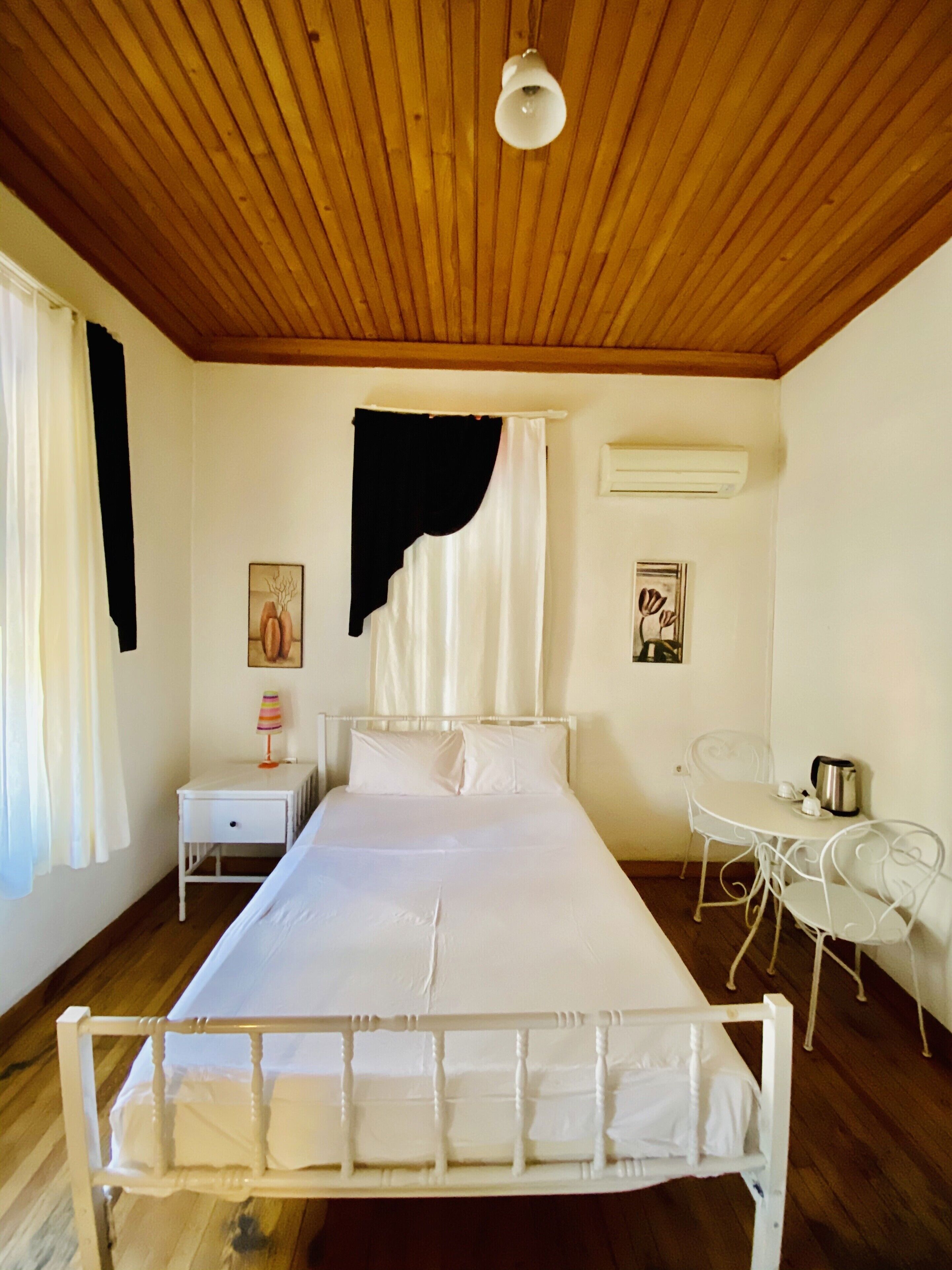 Pastor Pension The Gulf Of Izmir