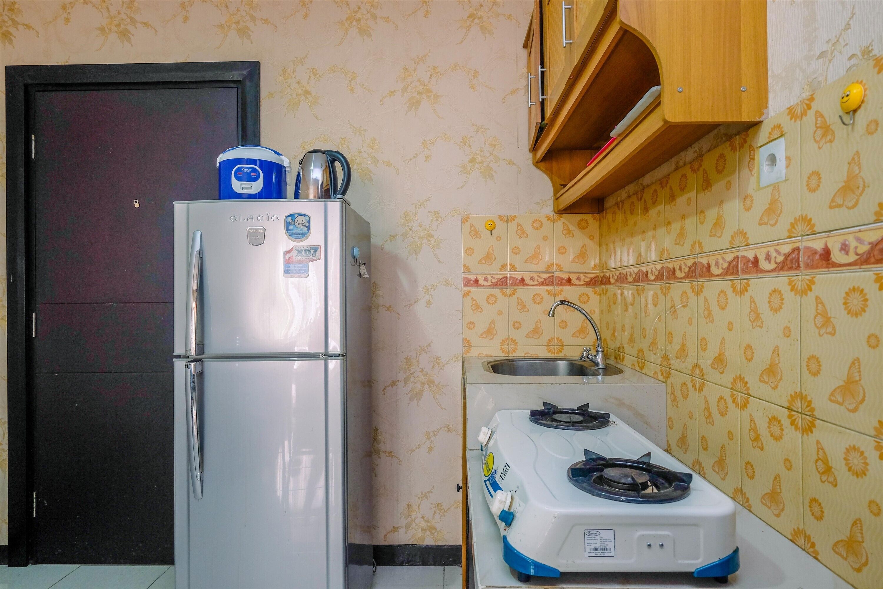 Comfort And Homey 2Br At Nifarro Park Apartment