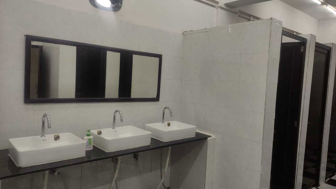 Abuzz Oxfordcaps Shahpur Jat - Campus Accommodation