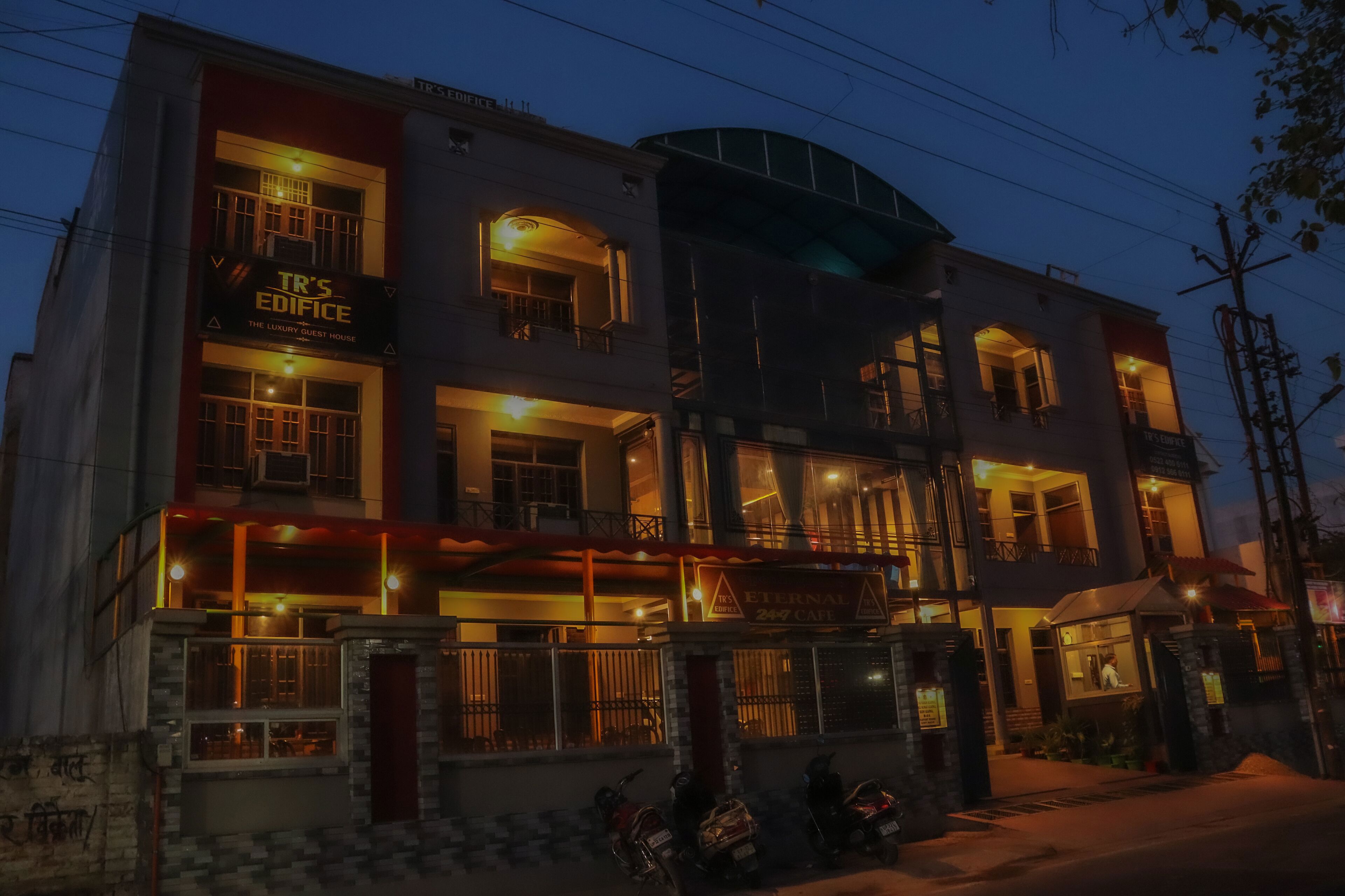 Tr's Edifice - A Luxury Guest House