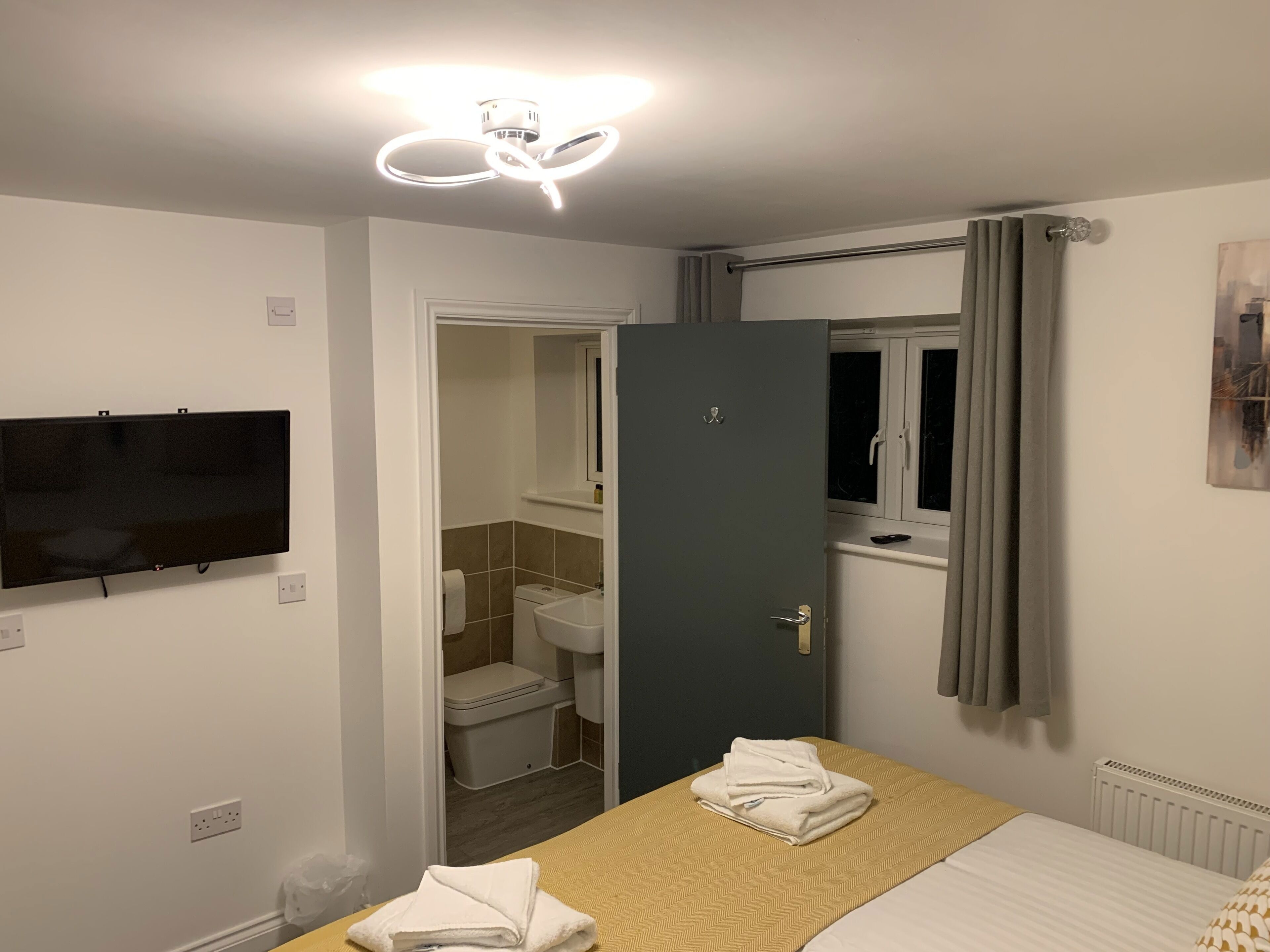 2 Bed- Harmony Court Luxury 2 Bed Apartment
