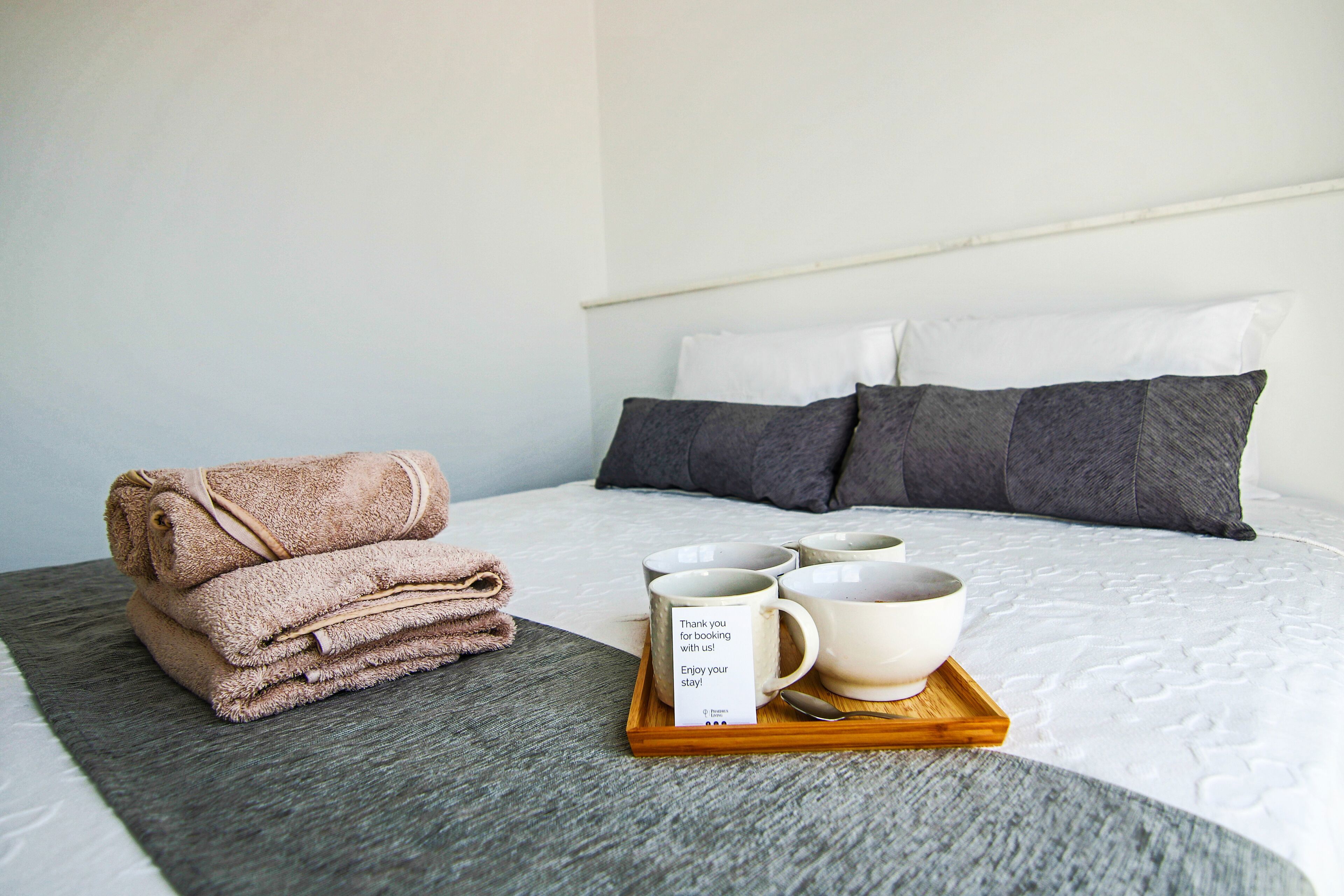 Phaedrus Living - Seaside Luxury Flat Harbour 108