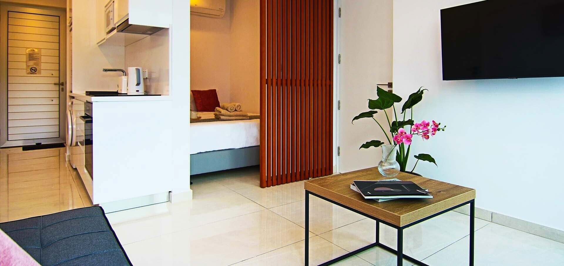 Phaedrus Living - Seaside Luxury Flat Harbour 108